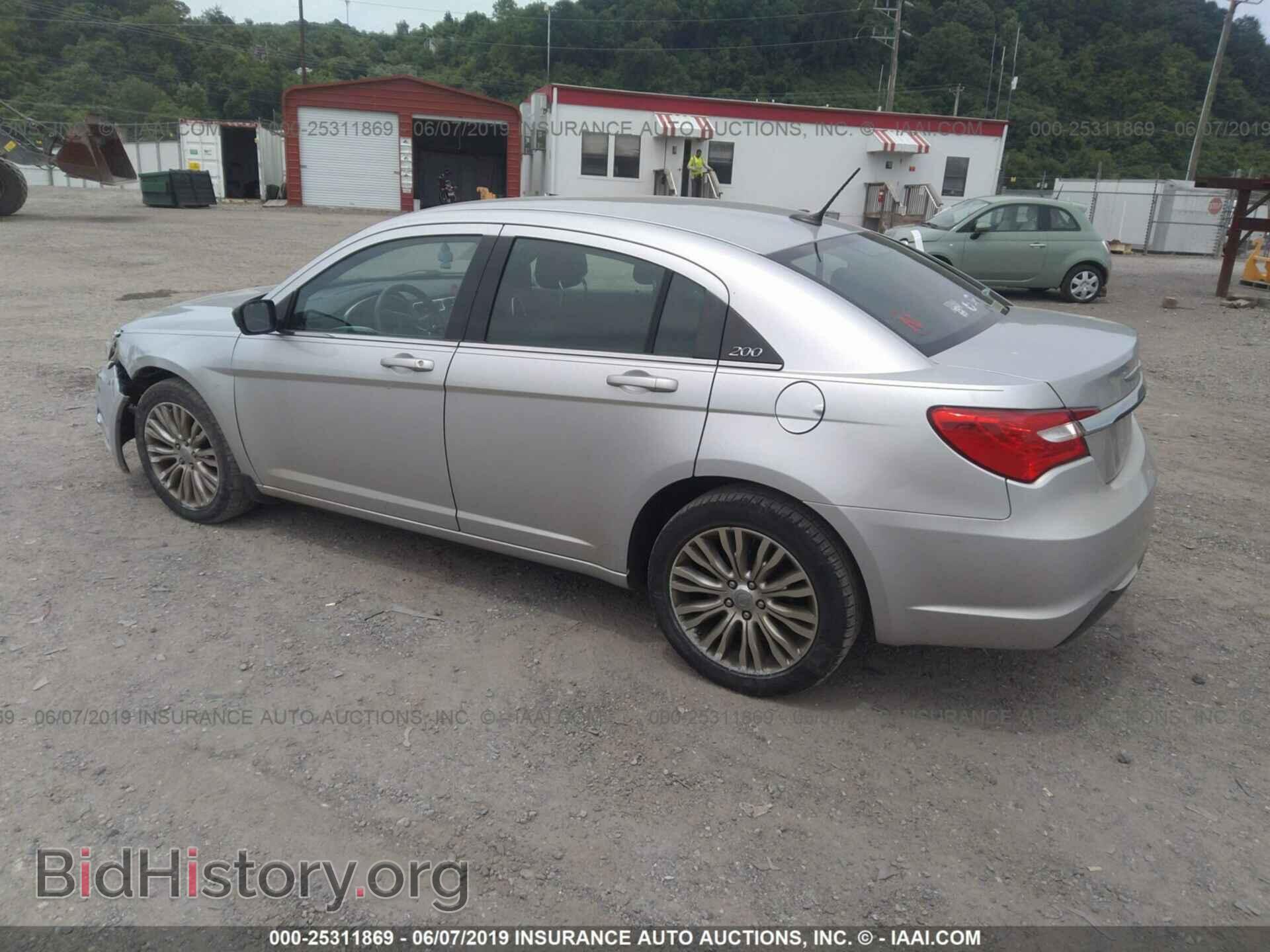 2012 CHRYSLER 200 - VIN: 1C3CCBAB0CN101244 - Фото 3
