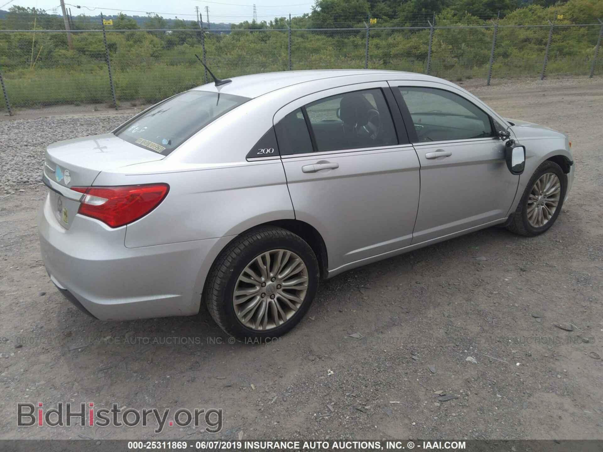 2012 CHRYSLER 200 - VIN: 1C3CCBAB0CN101244 - Фото 4