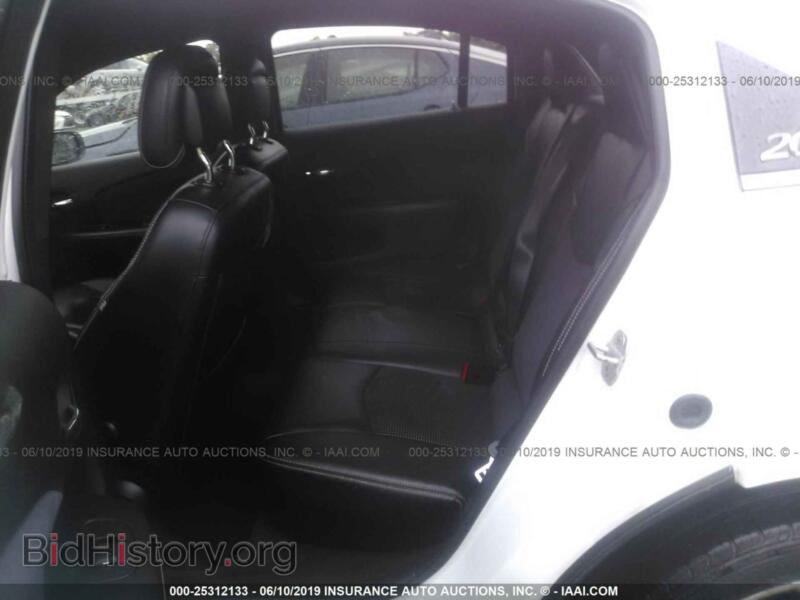 2012 Chrysler 200 (VIN 1C3CCBHG1CN106051) — фото 8 из 10