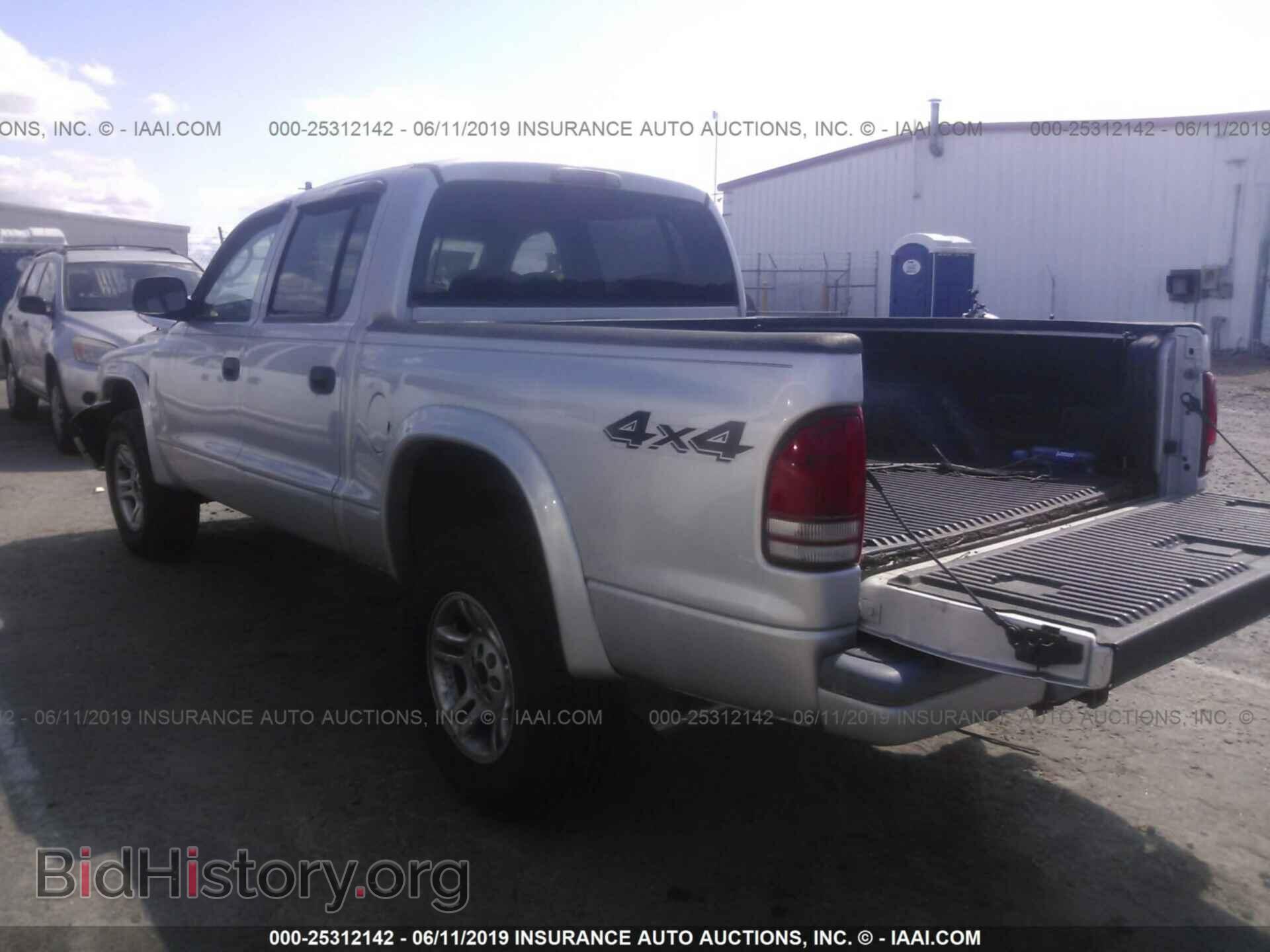 2004 DODGE DAKOTA - VIN: 1D7HG38N74S561490 - Фото 3