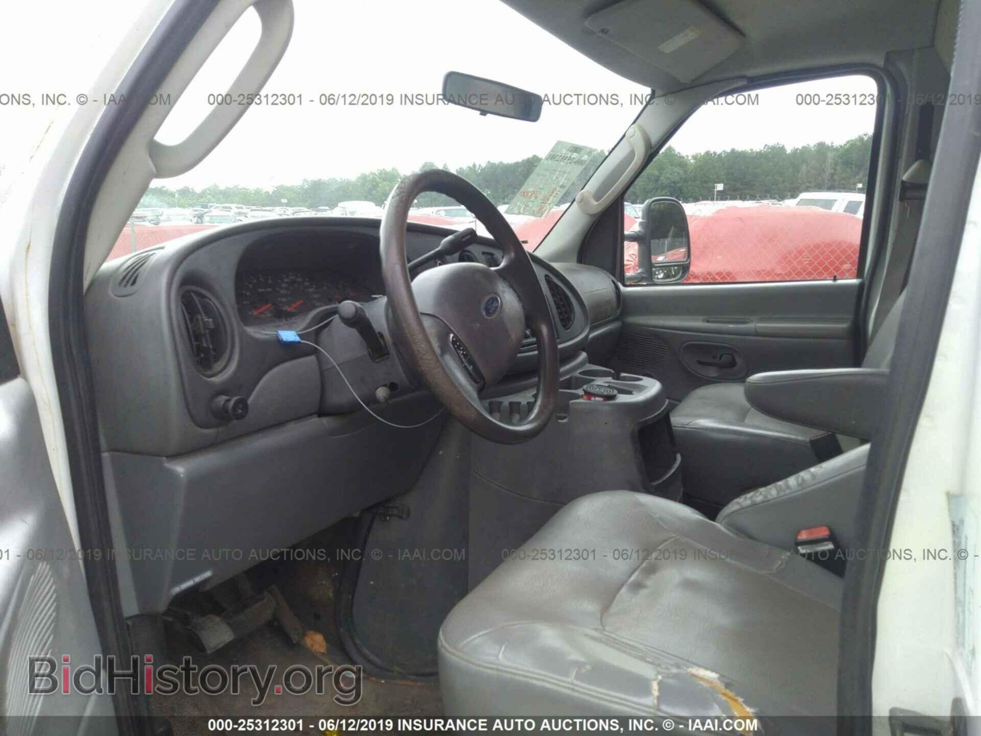 2004 FORD ECONOLINE - VIN: 1FDSE35L04HA32321 - Фото 5