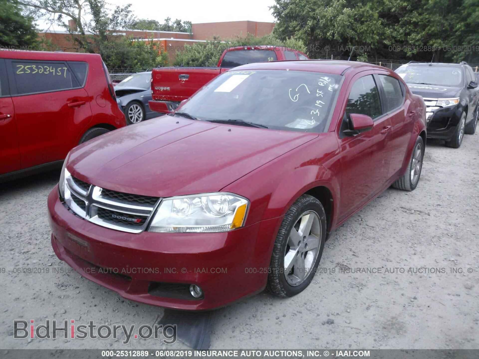 2011 DODGE AVENGER - VIN: 1B3BD2FG8BN532374 - Photo 2