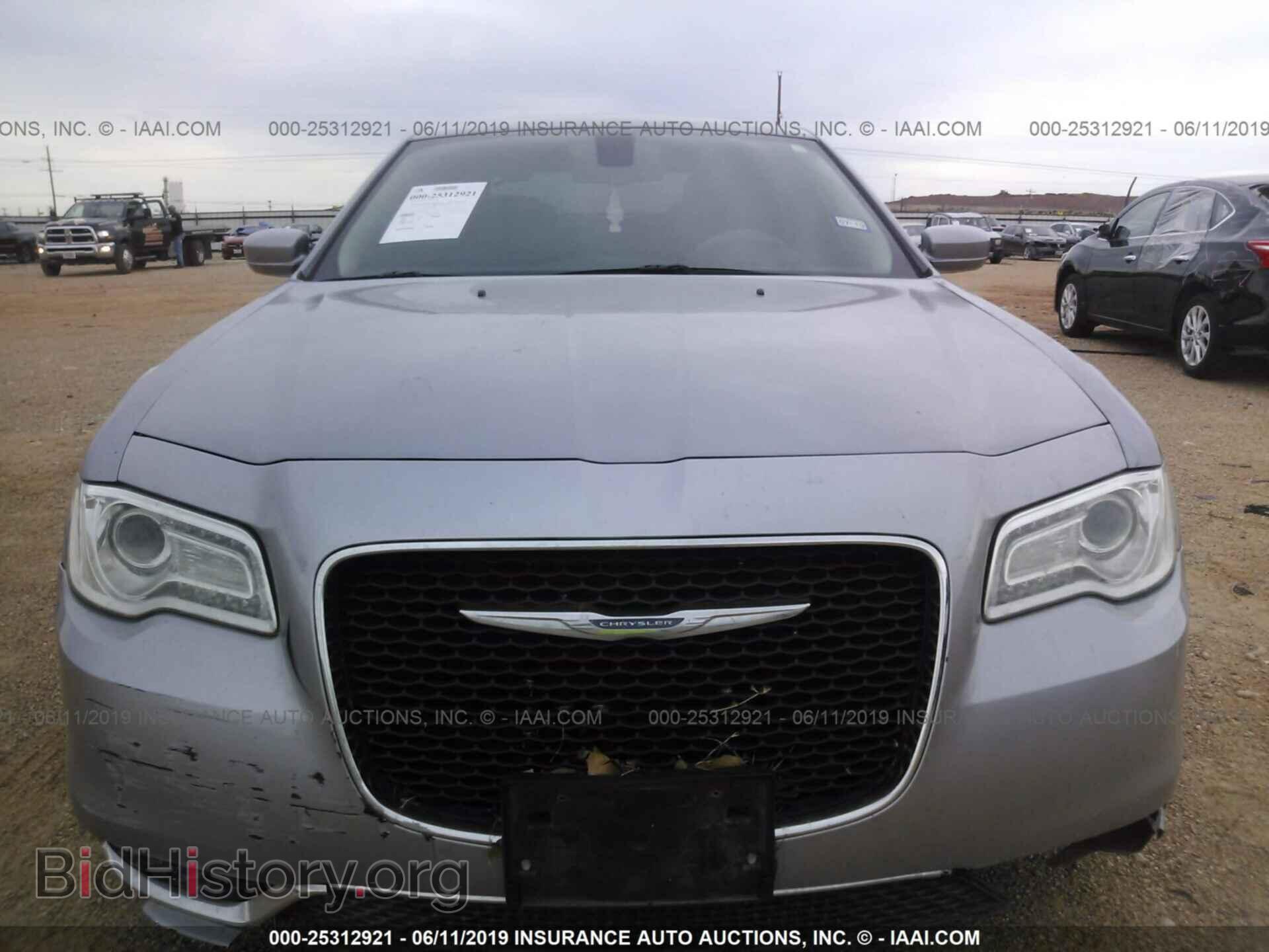 2015 CHRYSLER 300 - VIN: 2C3CCAAG0FH881619 - Фото 6