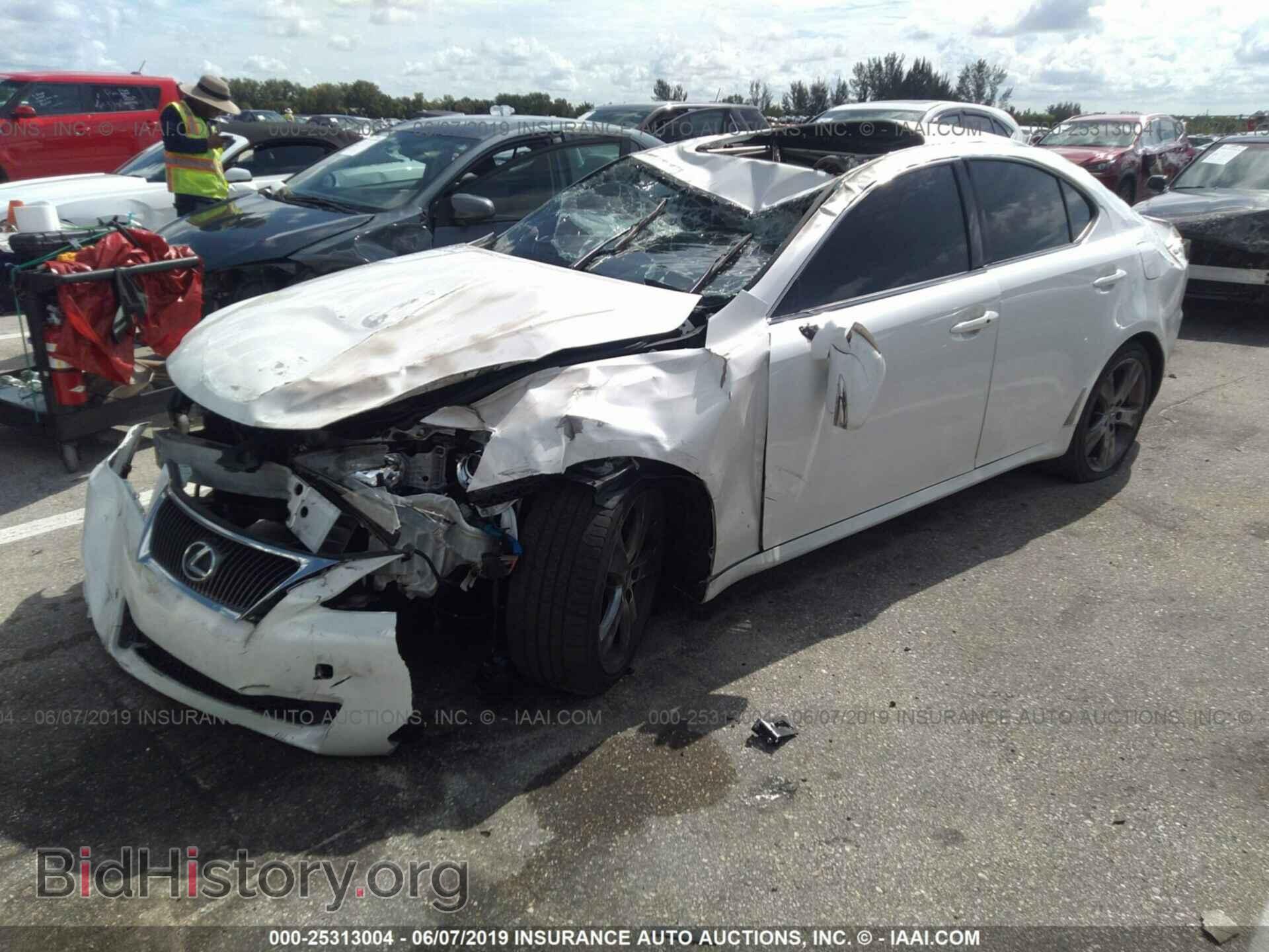 2013 LEXUS IS - VIN: JTHBF5C29D5189773 - Photo 2