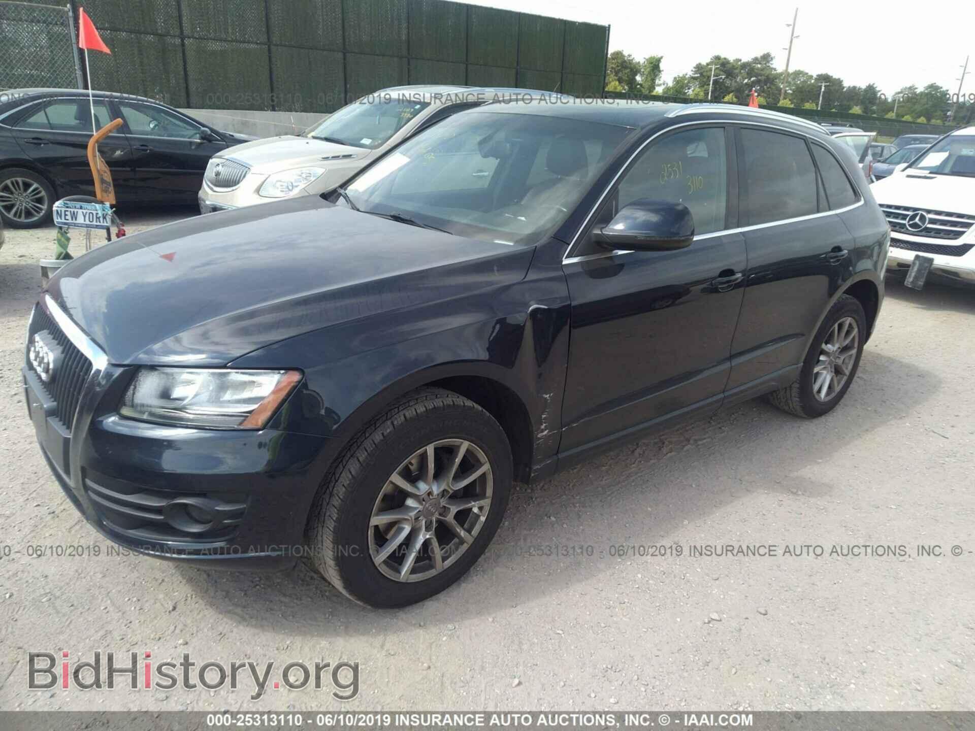 2011 AUDI Q5 - VIN: WA1CFAFP9BA087880 - Фото 2