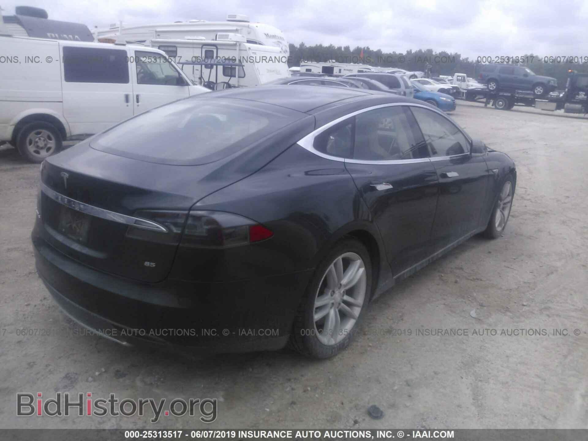2014 TESLA MODEL S - VIN: 5YJSA1H11EFP47415 - Photo 4