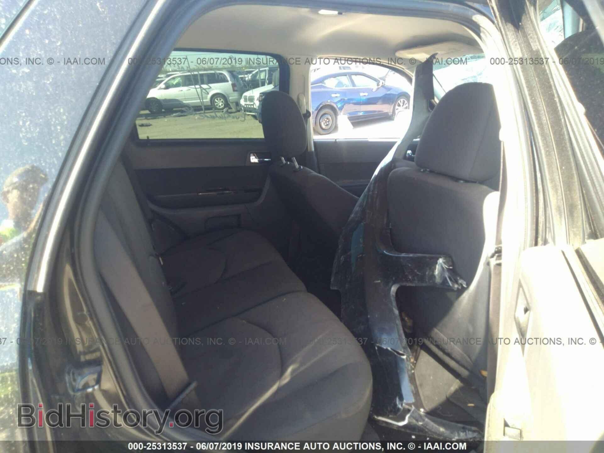 2011 MAZDA TRIBUTE - VIN: 4F2CY0C70BKM03711 - Фото 8