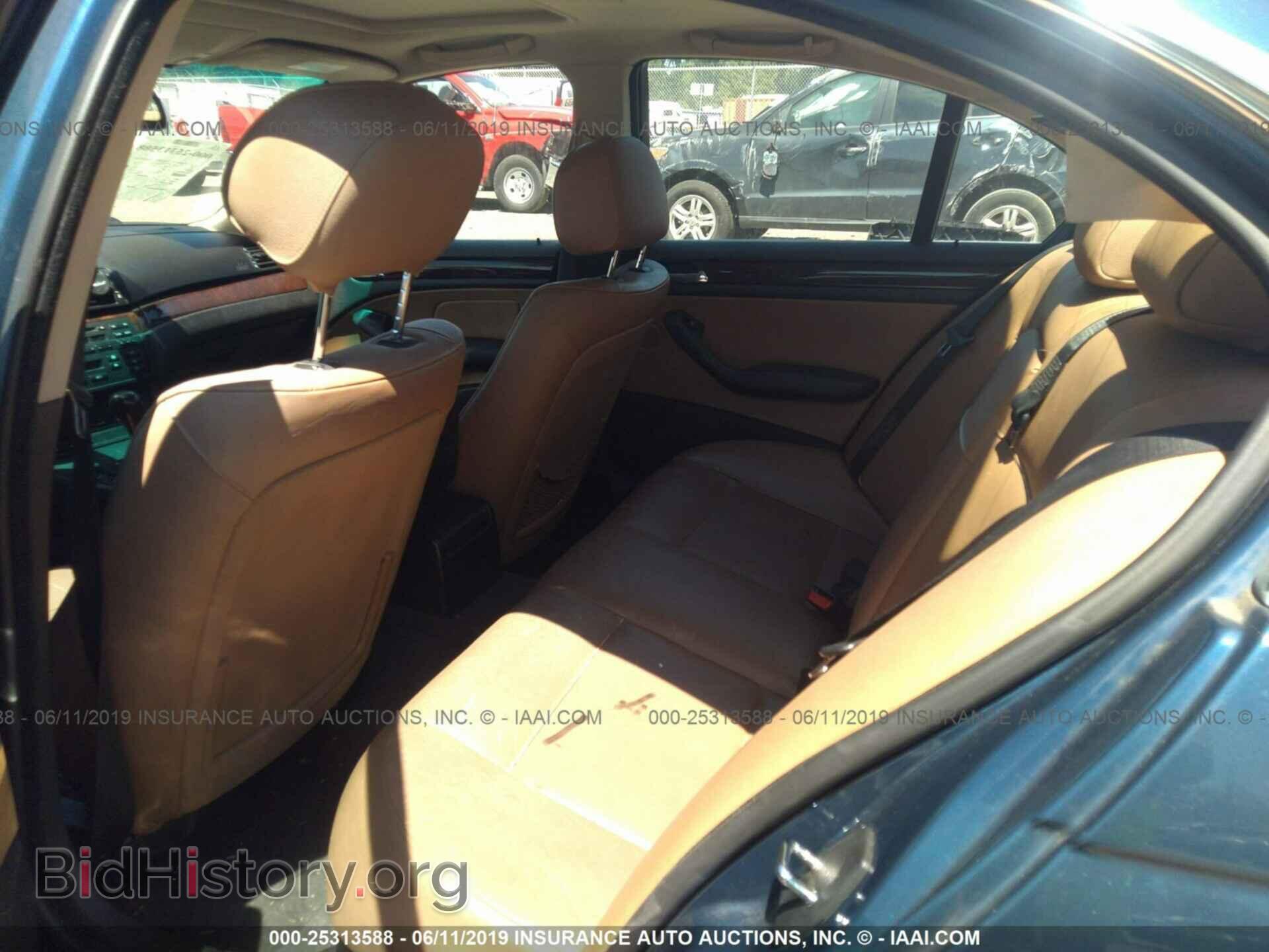 2004 BMW 330 - VIN: WBAEV53454KM36479 - Фото 8