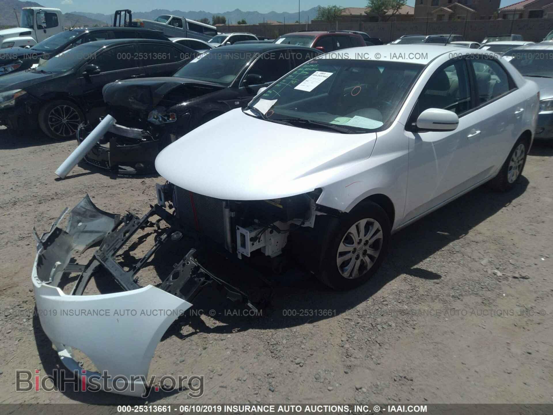 2013 KIA FORTE - VIN: KNAFU4A2XD5740778 - Фото 2
