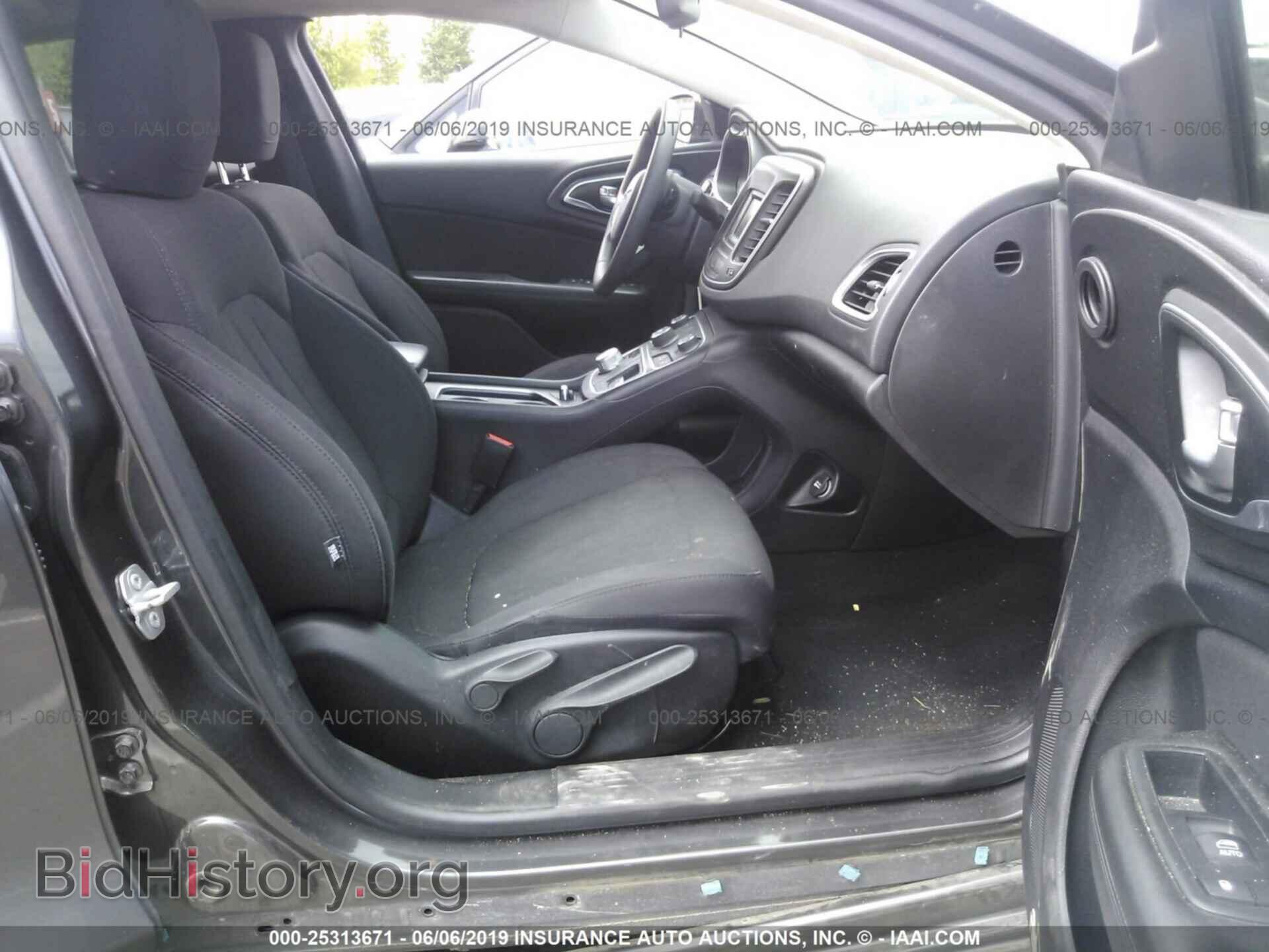 2016 CHRYSLER 200 - VIN: 1C3CCCAB6GN108467 - Photo 5