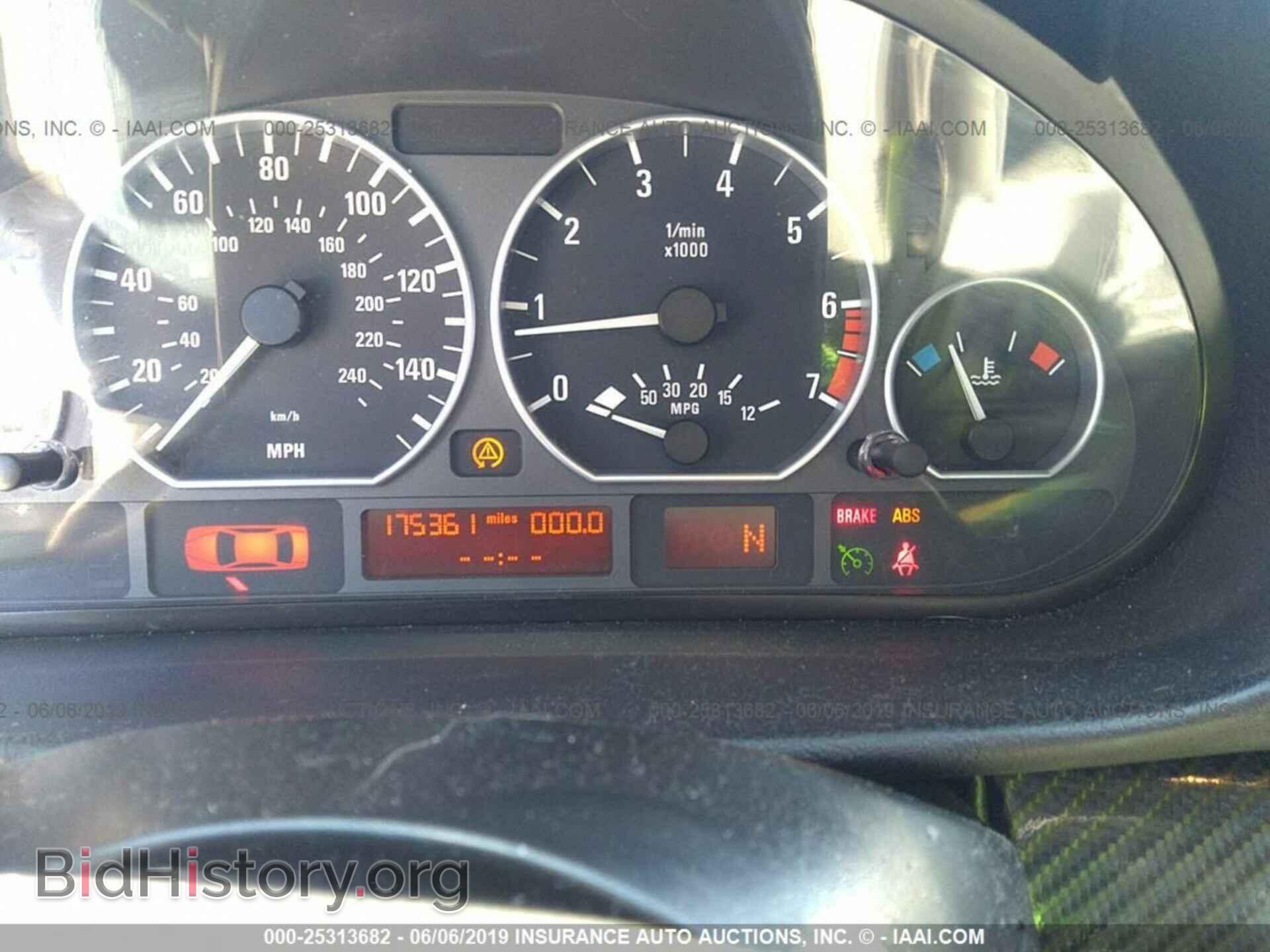2003 BMW 330 - VIN: WBAEW53433PG23446 - Фото 7