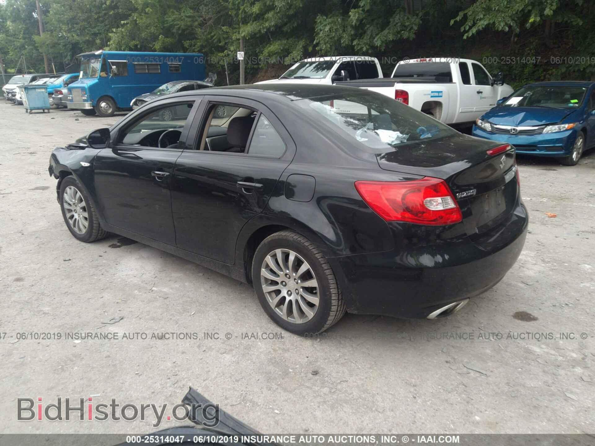 2010 SUZUKI KIZASHI - VIN: JS2RE9A36A6100341 - Photo 3