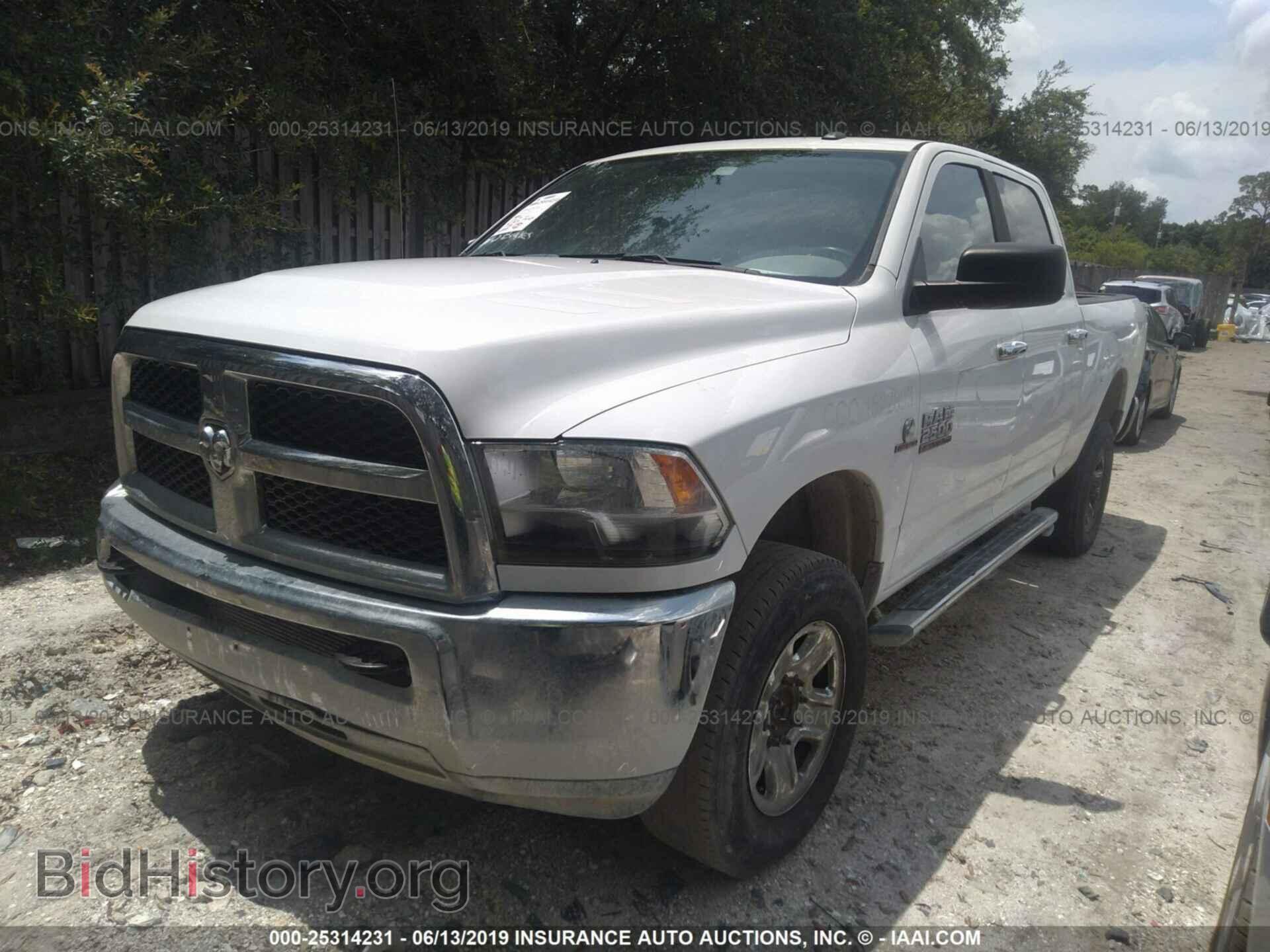 2016 RAM 2500 - VIN: 3C6UR5DL4GG150523 - Фото 2