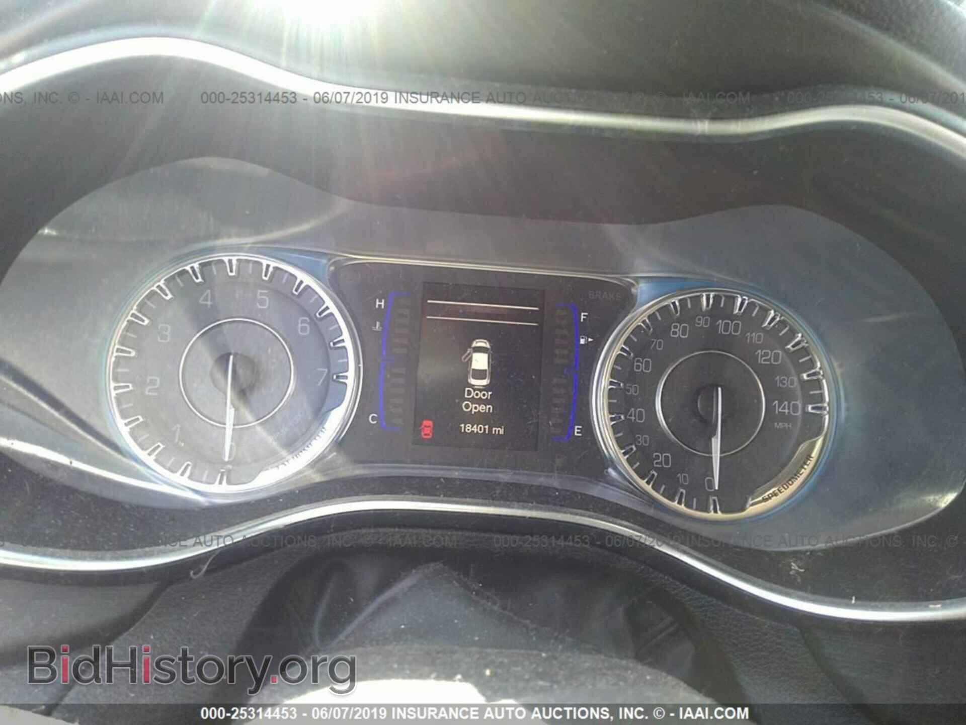 2017 CHRYSLER 200 - VIN: 1C3CCCFB5HN509633 - Фото 7