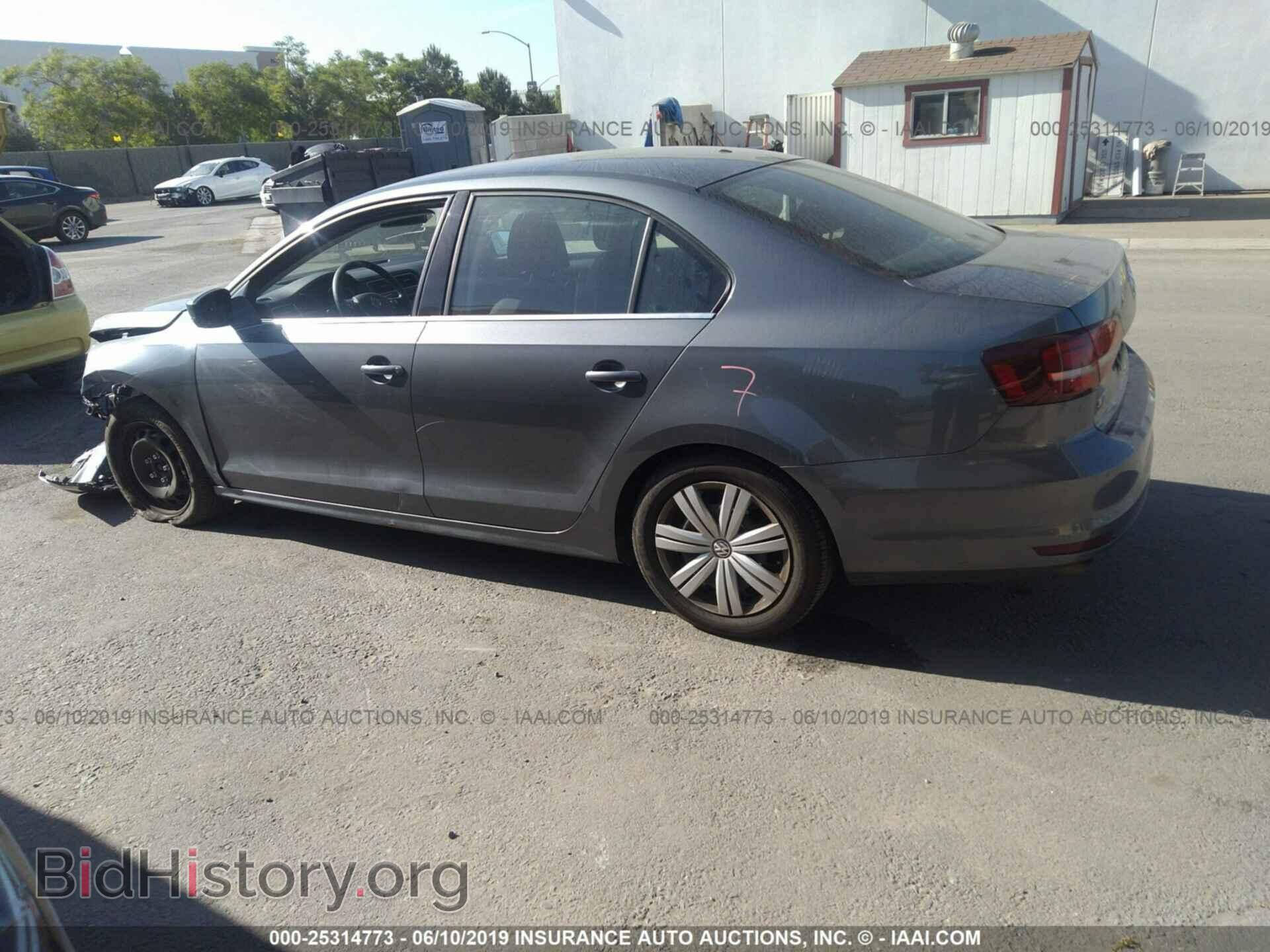 2017 VOLKSWAGEN JETTA - VIN: 3VW2B7AJ8HM216414 - Фото 3