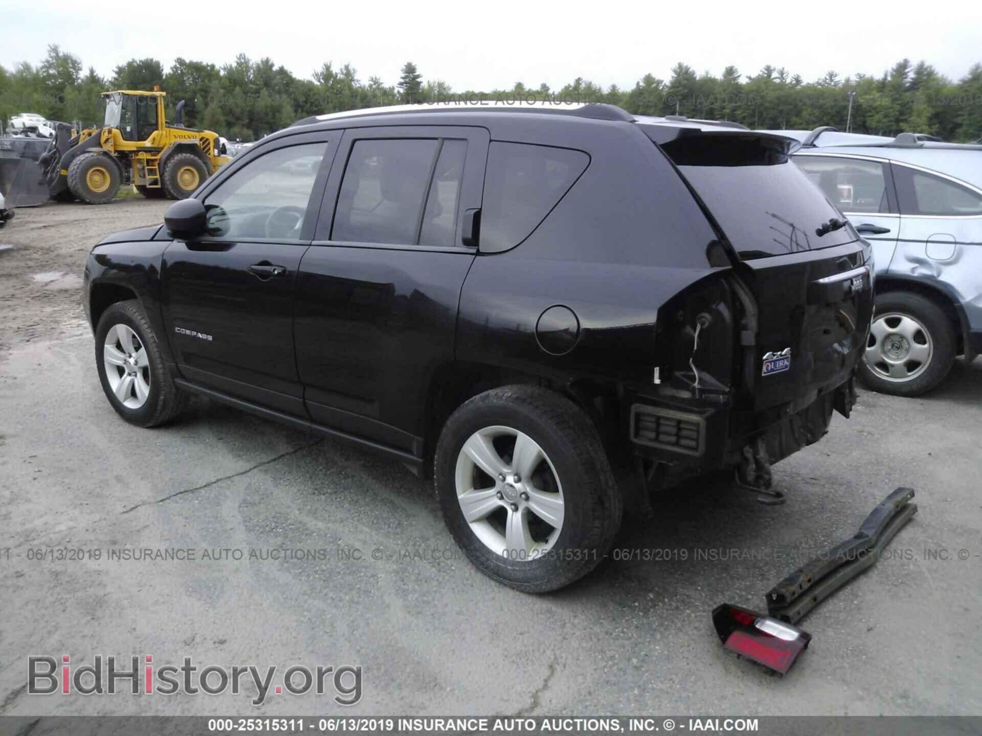 2014 JEEP COMPASS - VIN: 1C4NJDEB1ED670709 - Фото 3