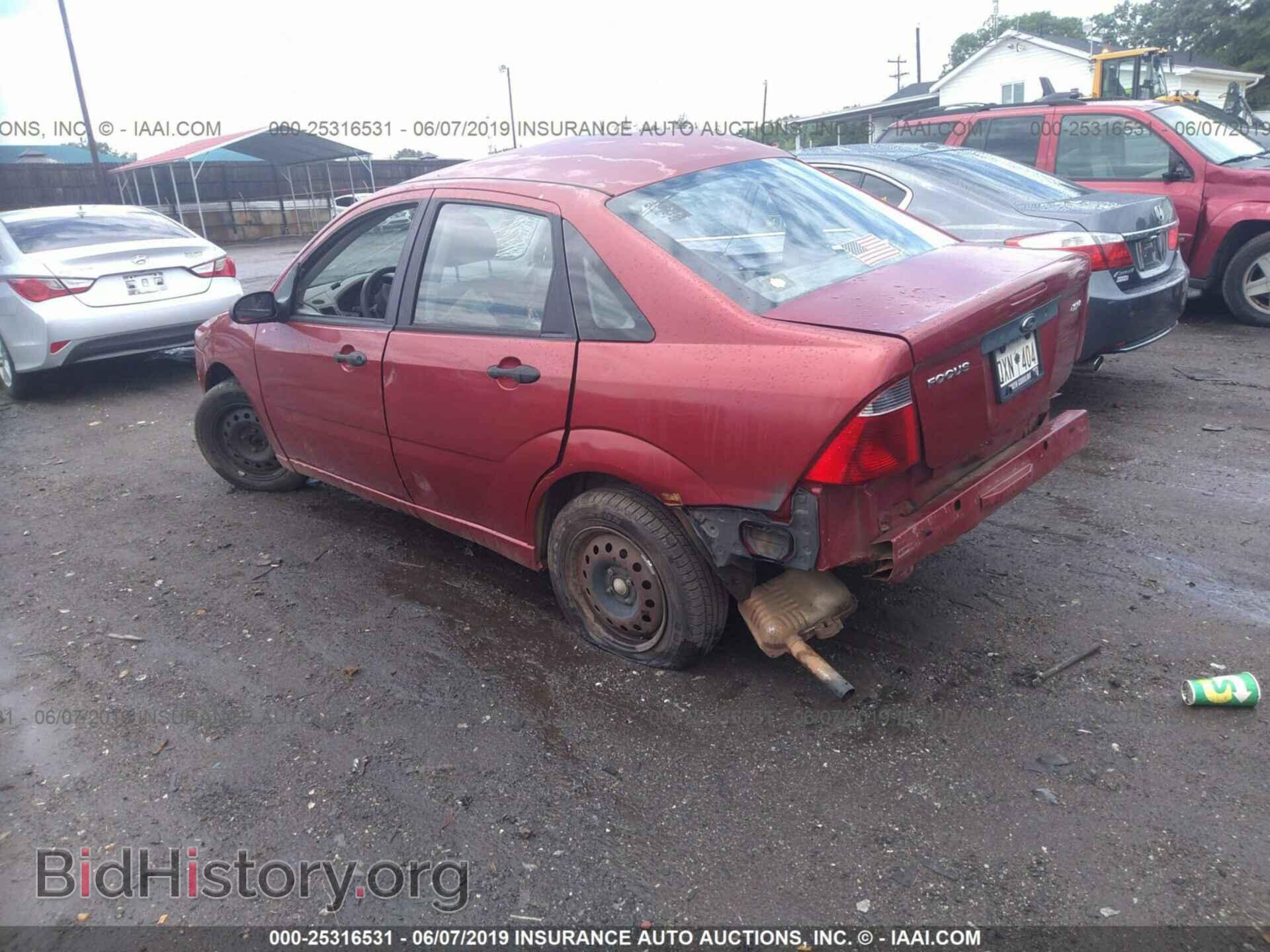 2005 FORD FOCUS - VIN: 1FAFP34N05W174528 - Фото 3