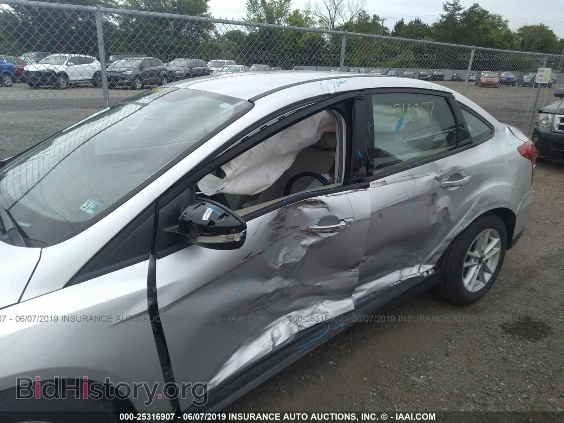 2017 FORD FOCUS - VIN: 1FADP3F23HL208980 - Photo 6