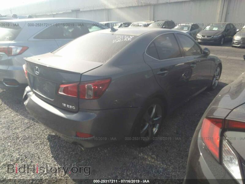 2012 Lexus IS (VIN JTHBF5C20C5169975) — фото 4 из 10