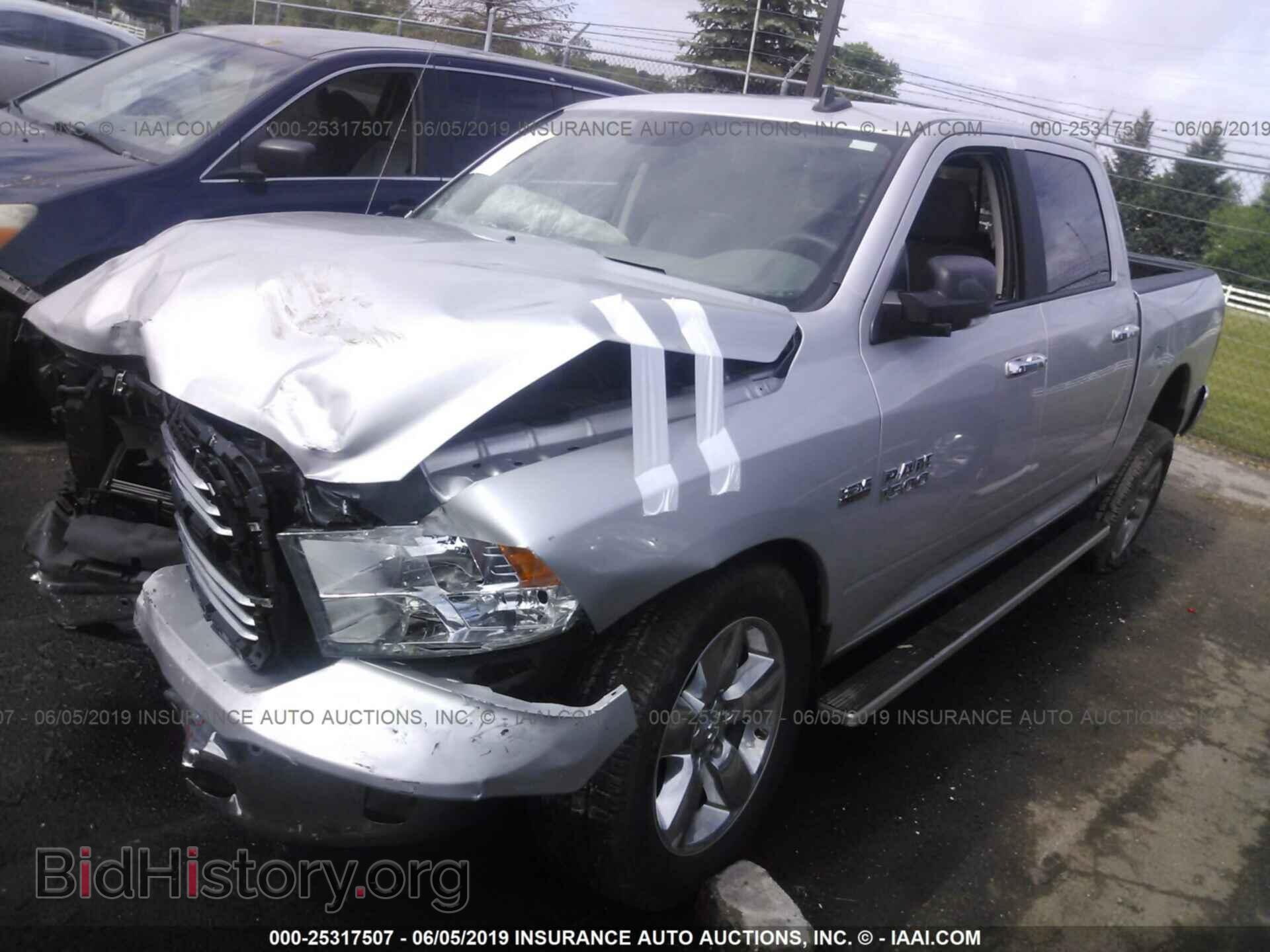 2017 RAM 1500 - VIN: 3C6RR7LT6HG626548 - Photo 2