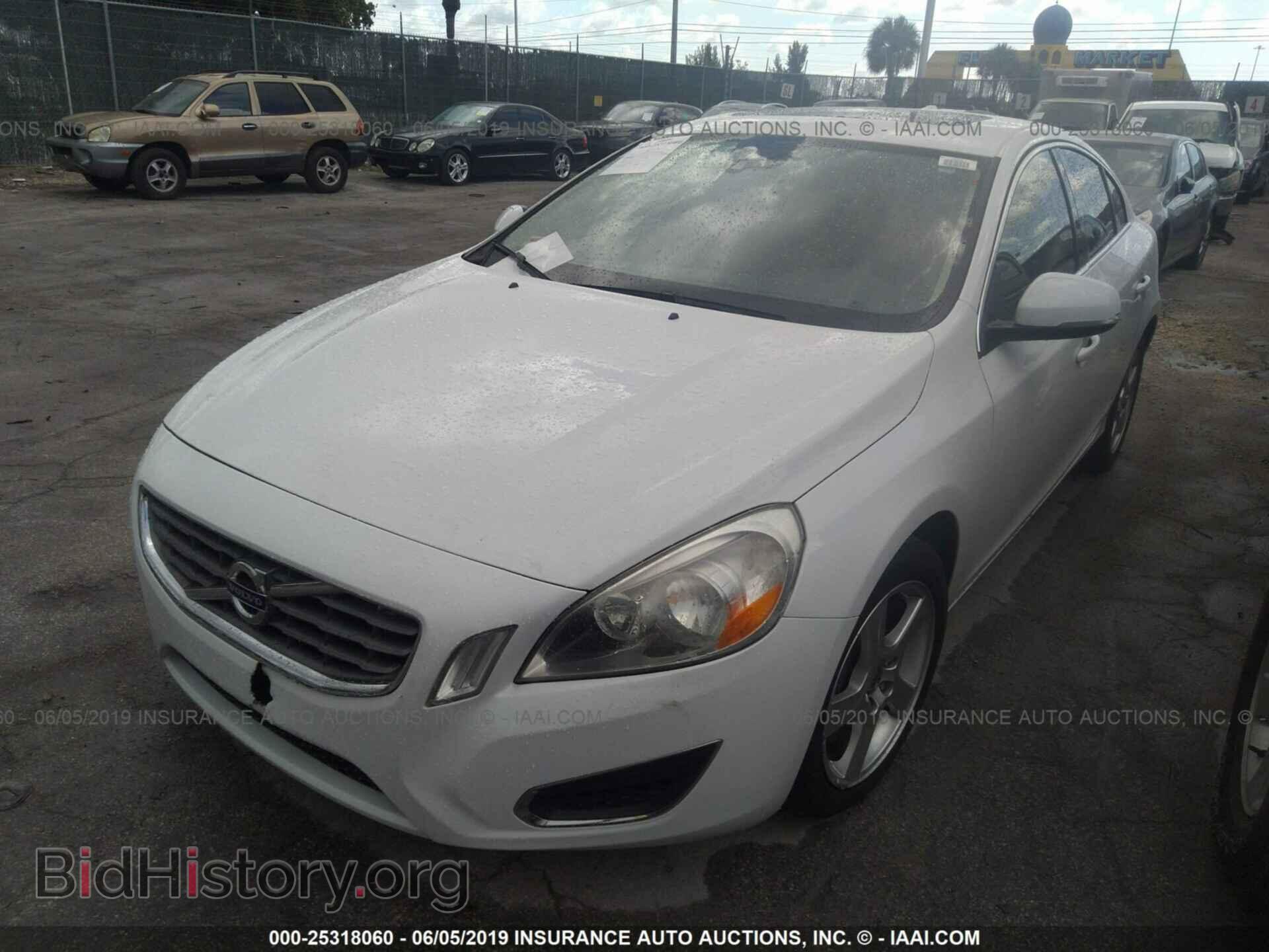 2012 VOLVO S60 - VIN: YV1622FS2C2121155 - Фото 2
