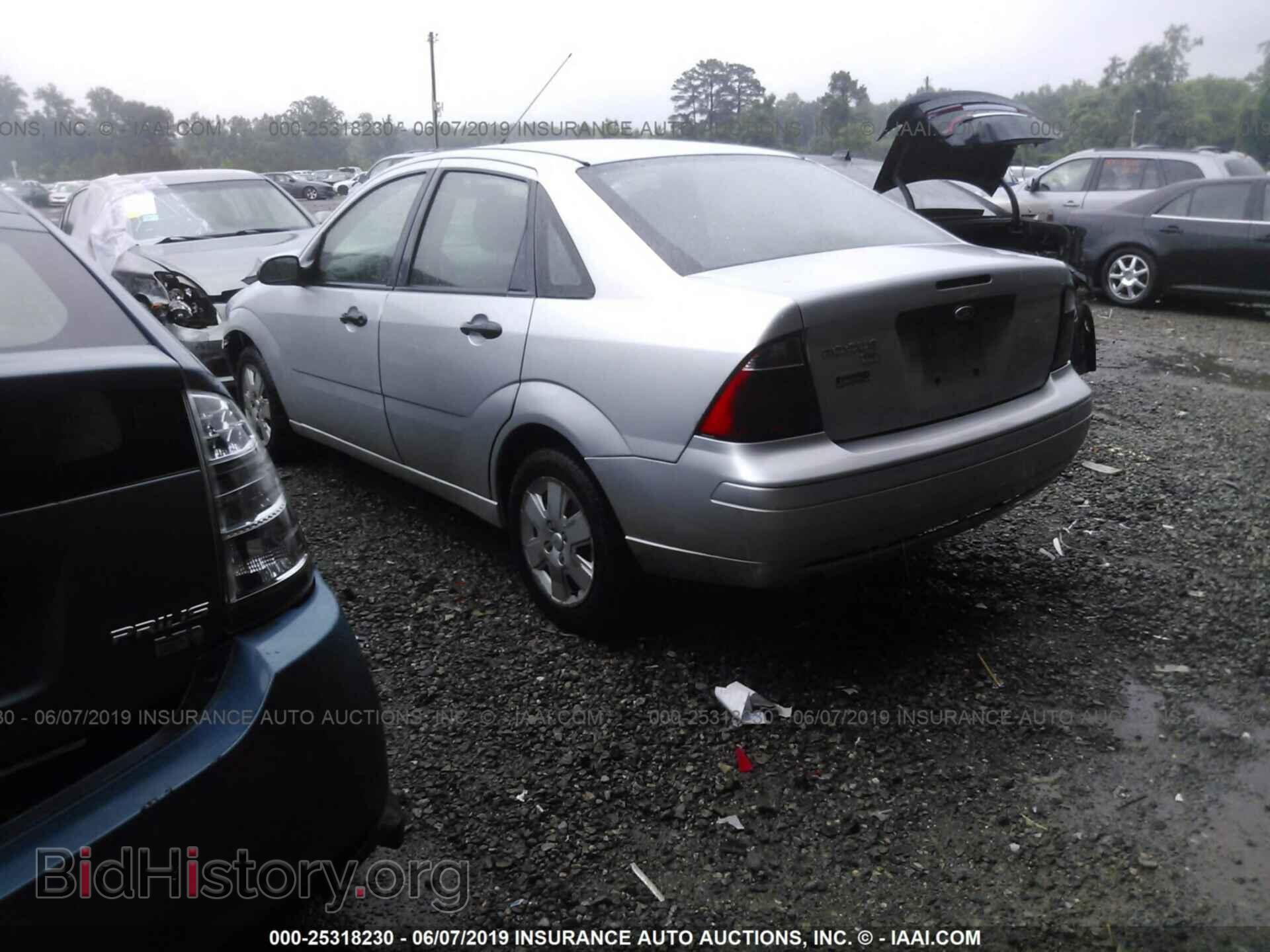 2007 FORD FOCUS - VIN: 1FAFP34N37W222445 - Фото 3