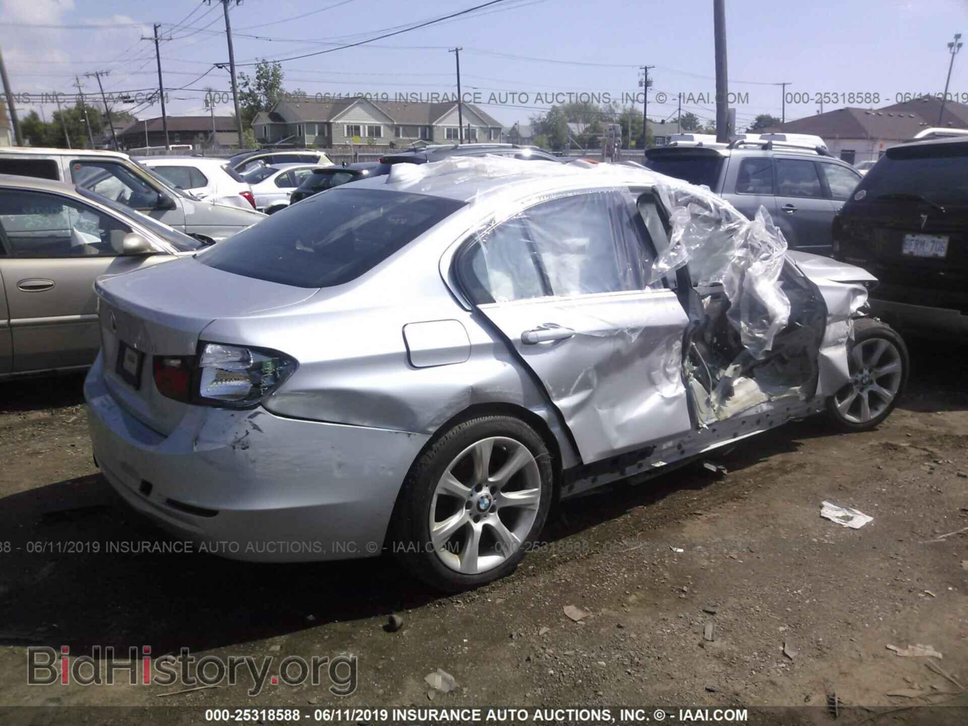 2015 BMW 320 - VIN: WBA3C3G54FNS76570 - Фото 4