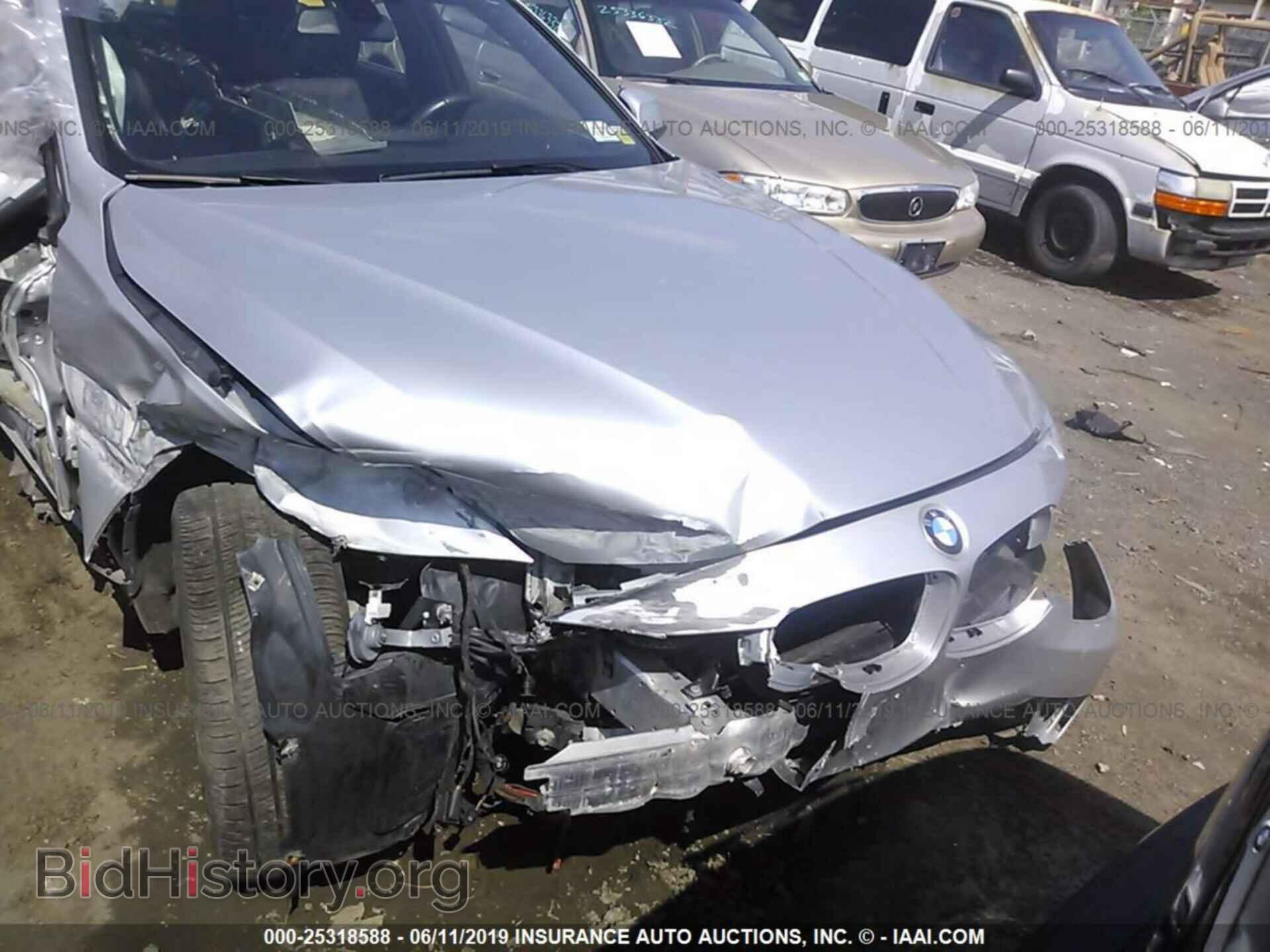 2015 BMW 320 - VIN: WBA3C3G54FNS76570 - Фото 10