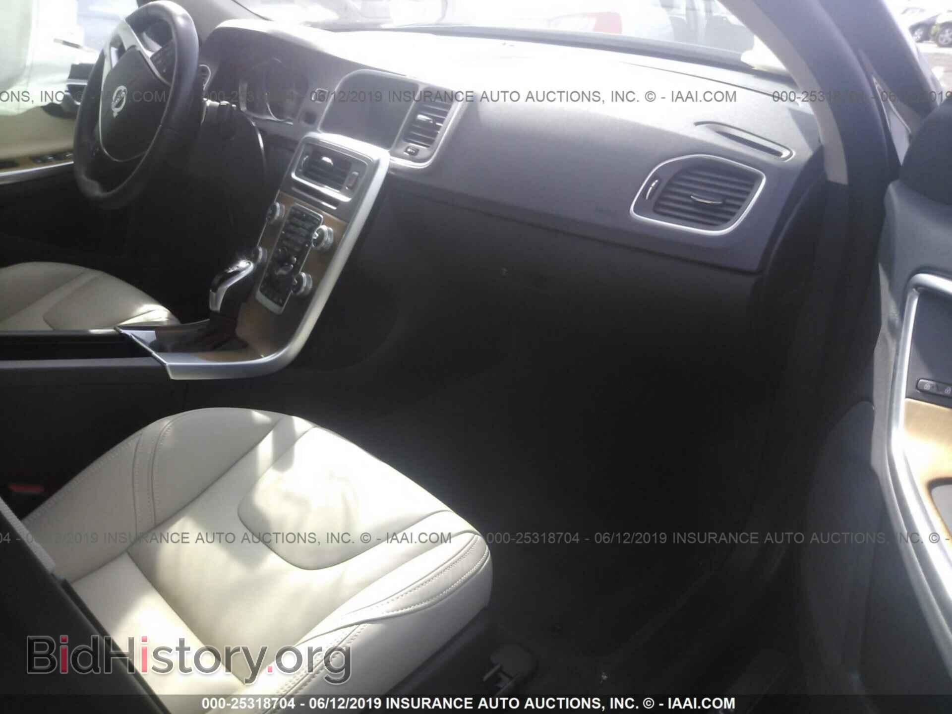 2017 VOLVO S60 - VIN: LYV402HM0HB150189 - Фото 5