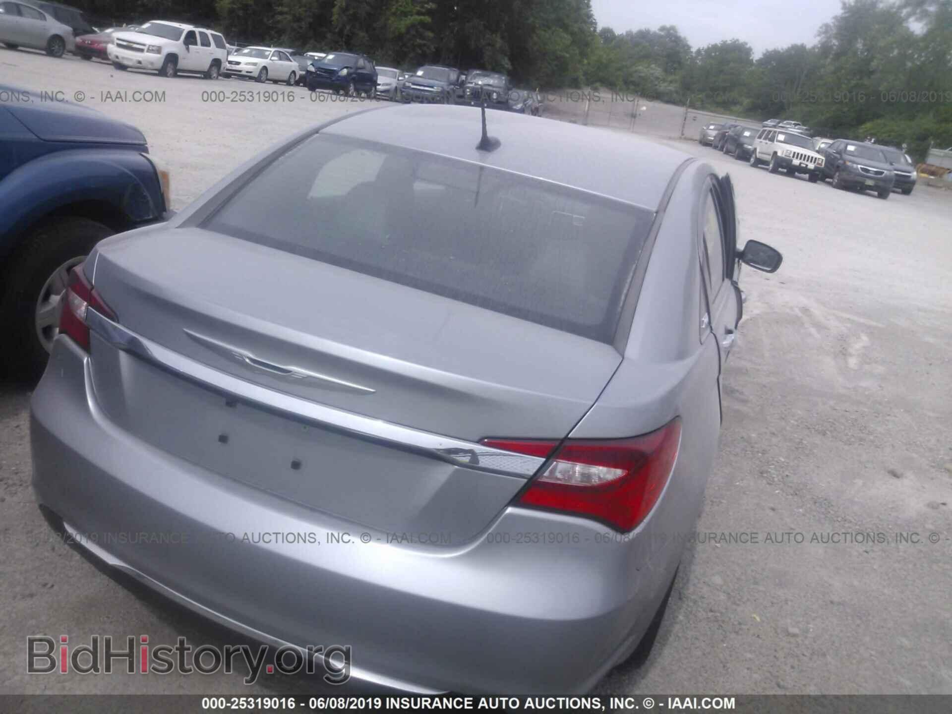 2014 CHRYSLER 200 - VIN: 1C3CCBCG6EN157216 - Фото 4