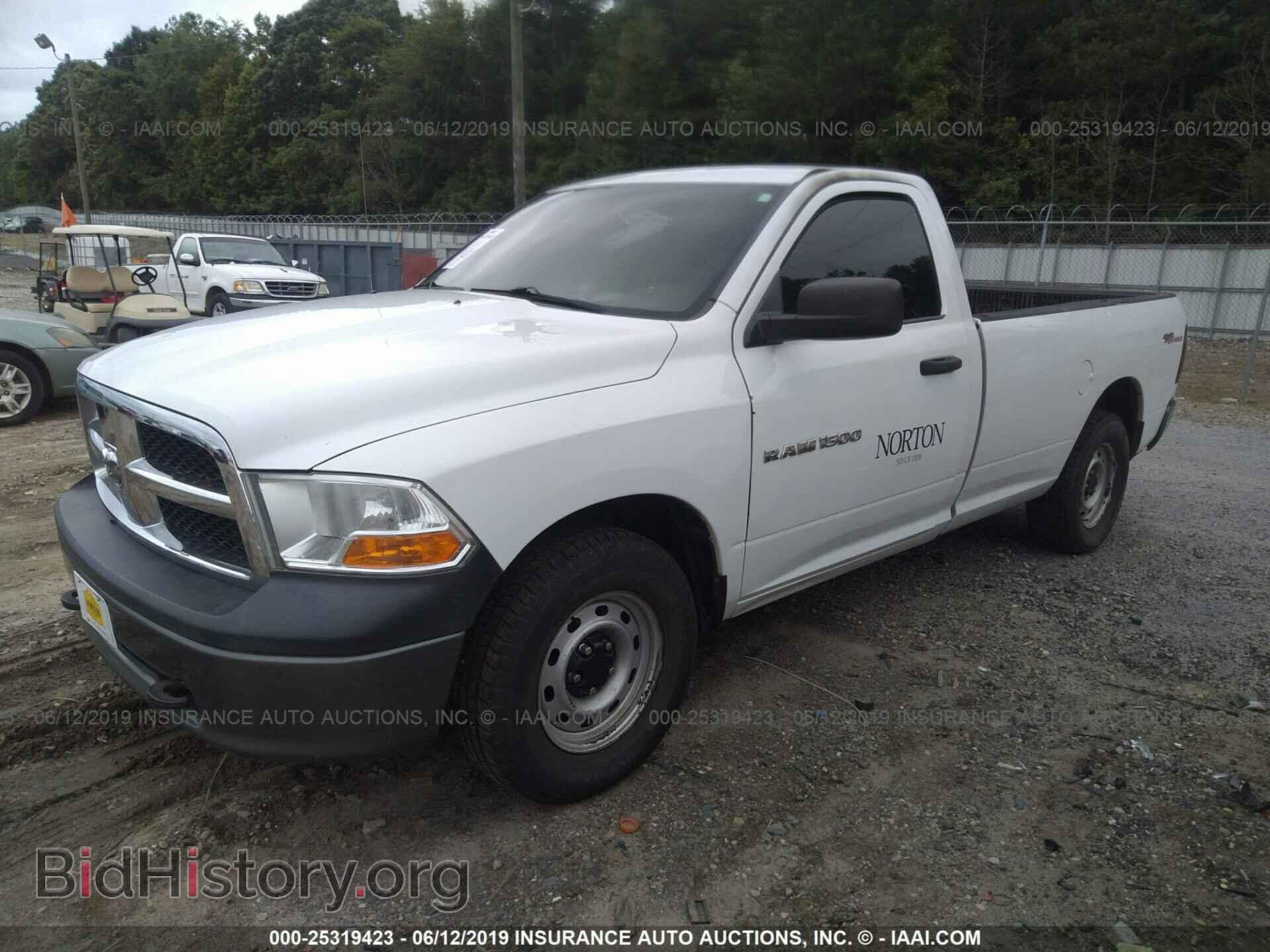 2011 DODGE RAM 1500 - VIN: 3D7JV1EP9BG613028 - Photo 2