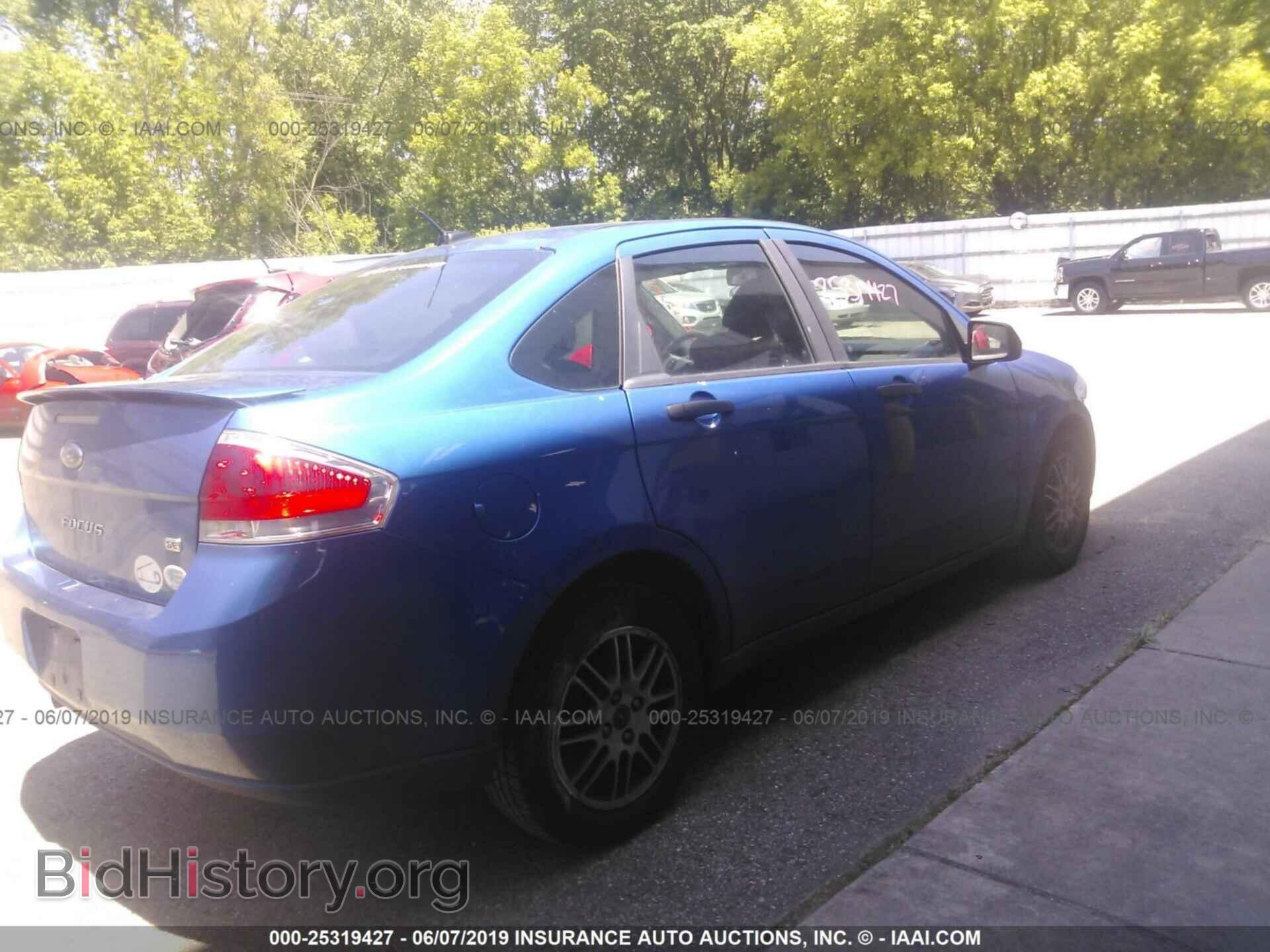 2011 FORD FOCUS - VIN: 1FAHP3FN9BW165764 - Фото 4