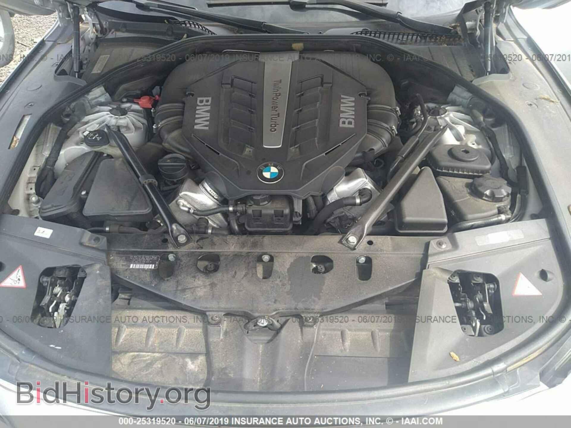 2012 BMW 750 - VIN: WBAKC8C50CC437793 - Фото 10