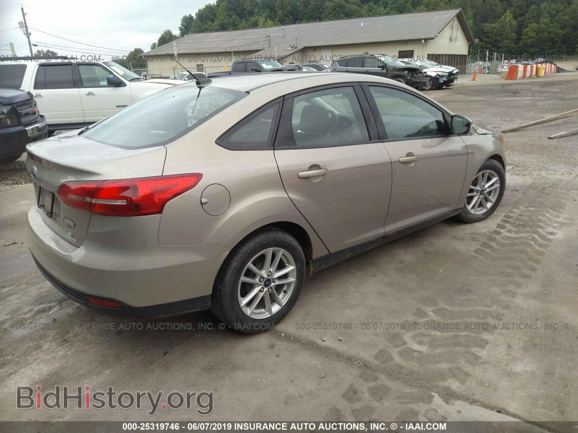 2016 FORD FOCUS - VIN: 1FADP3F25GL251070 - Photo 4