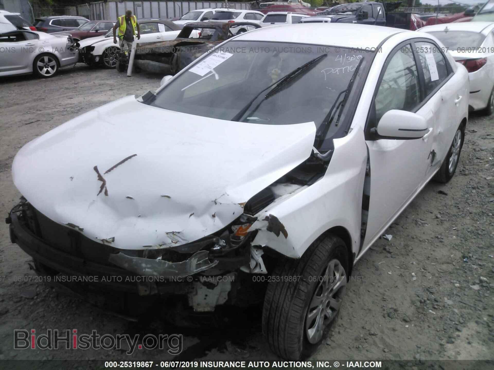 2012 KIA FORTE - VIN: KNAFU4A25C5625813 - Фото 2