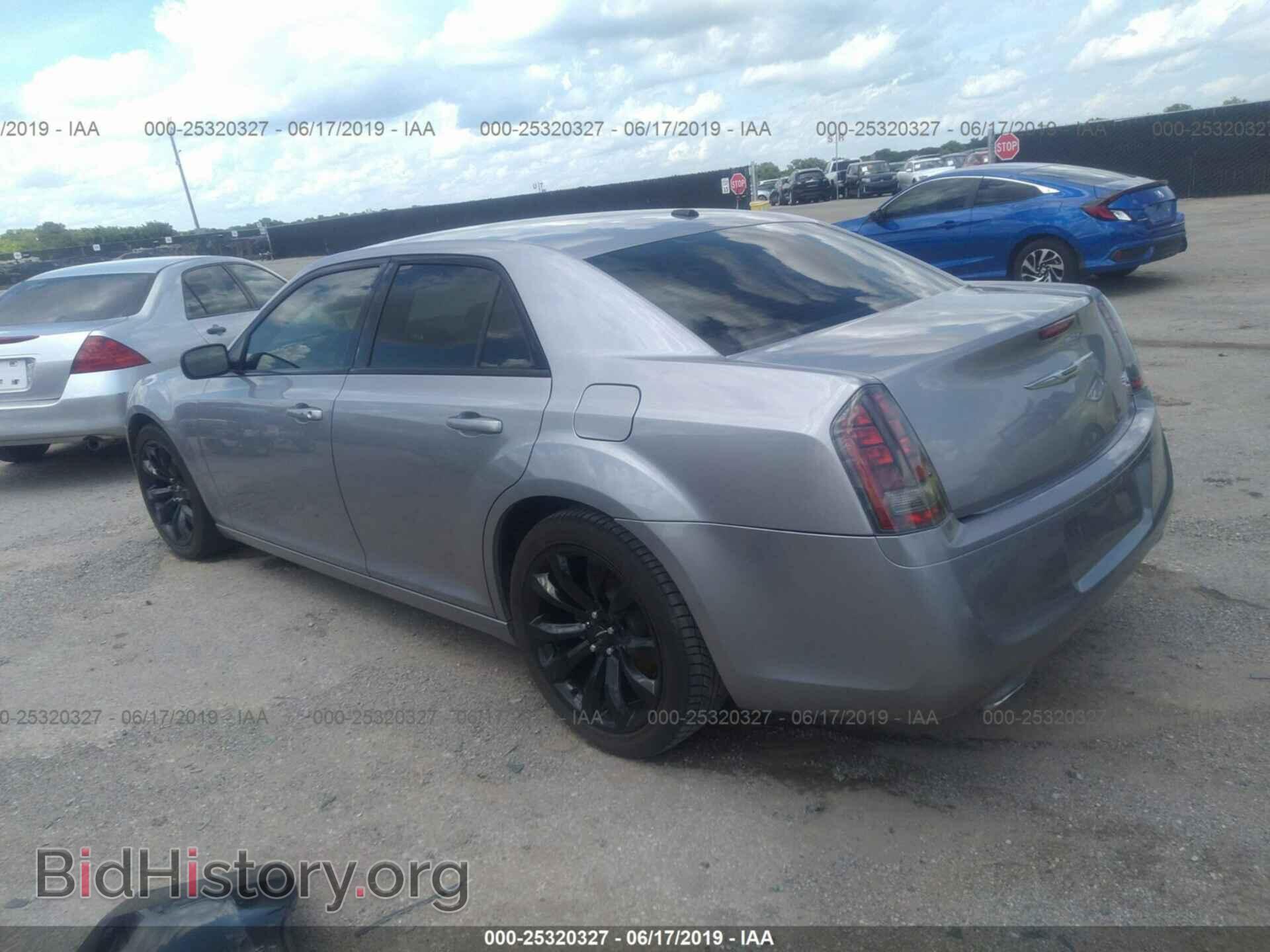 2014 CHRYSLER 300 - VIN: 2C3CCABG3EH245659 - Фото 3