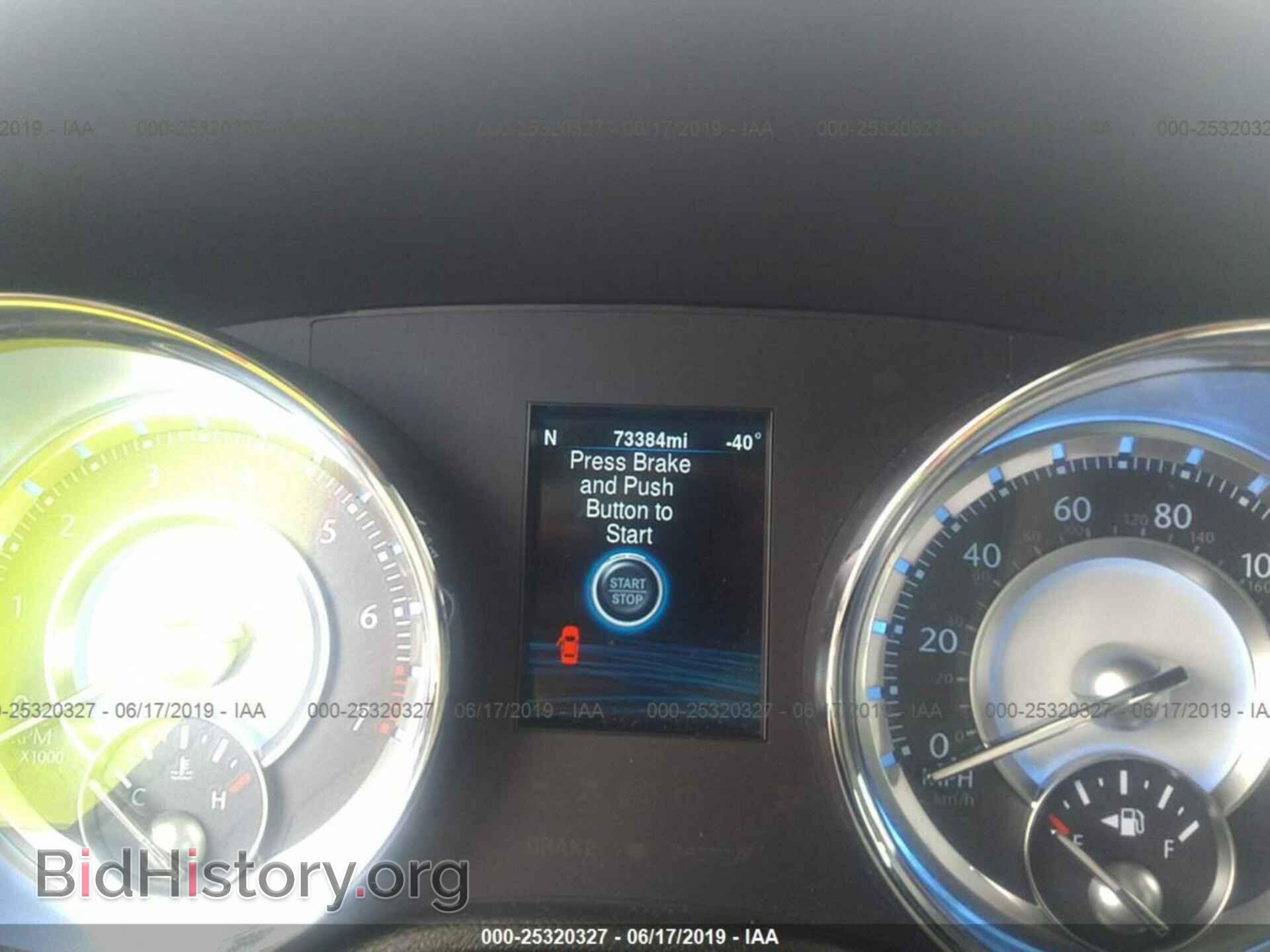 2014 CHRYSLER 300 - VIN: 2C3CCABG3EH245659 - Фото 7