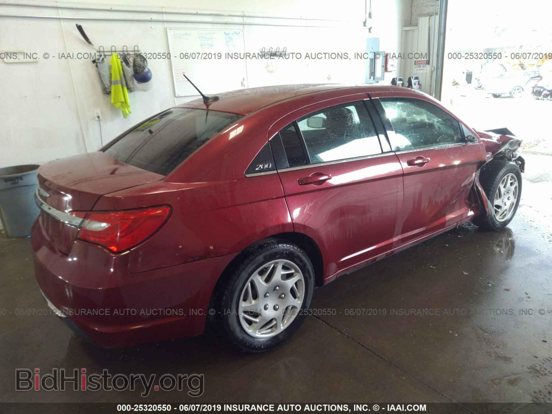 2012 CHRYSLER 200 - VIN: 1C3CCBAG0CN236333 - Фото 4