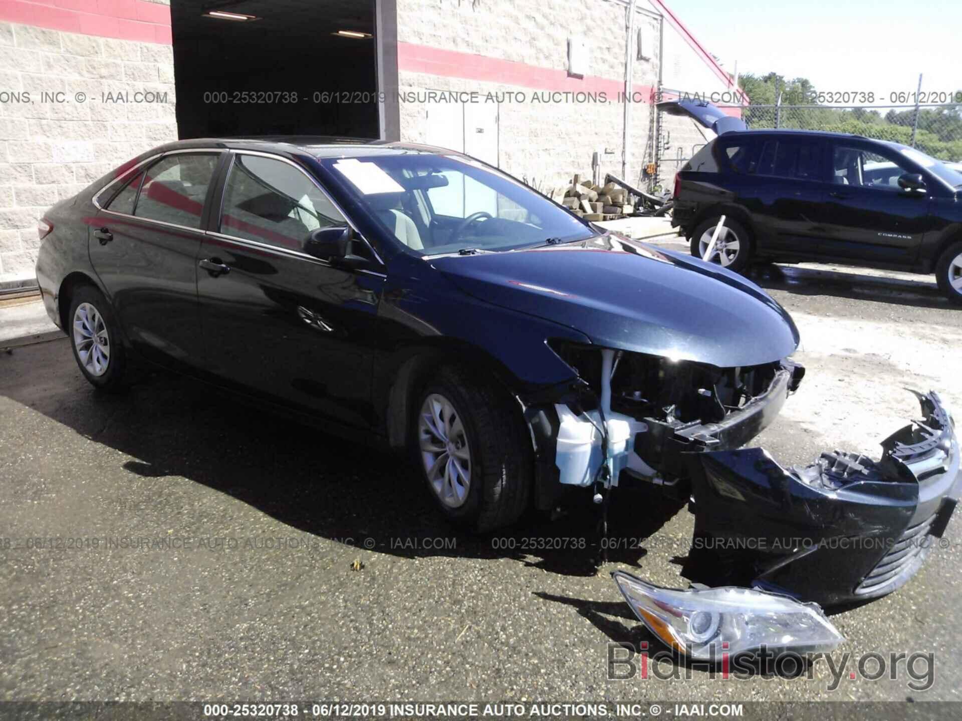 Photo 4T4BF1FKXFR467158 - TOYOTA CAMRY 2015