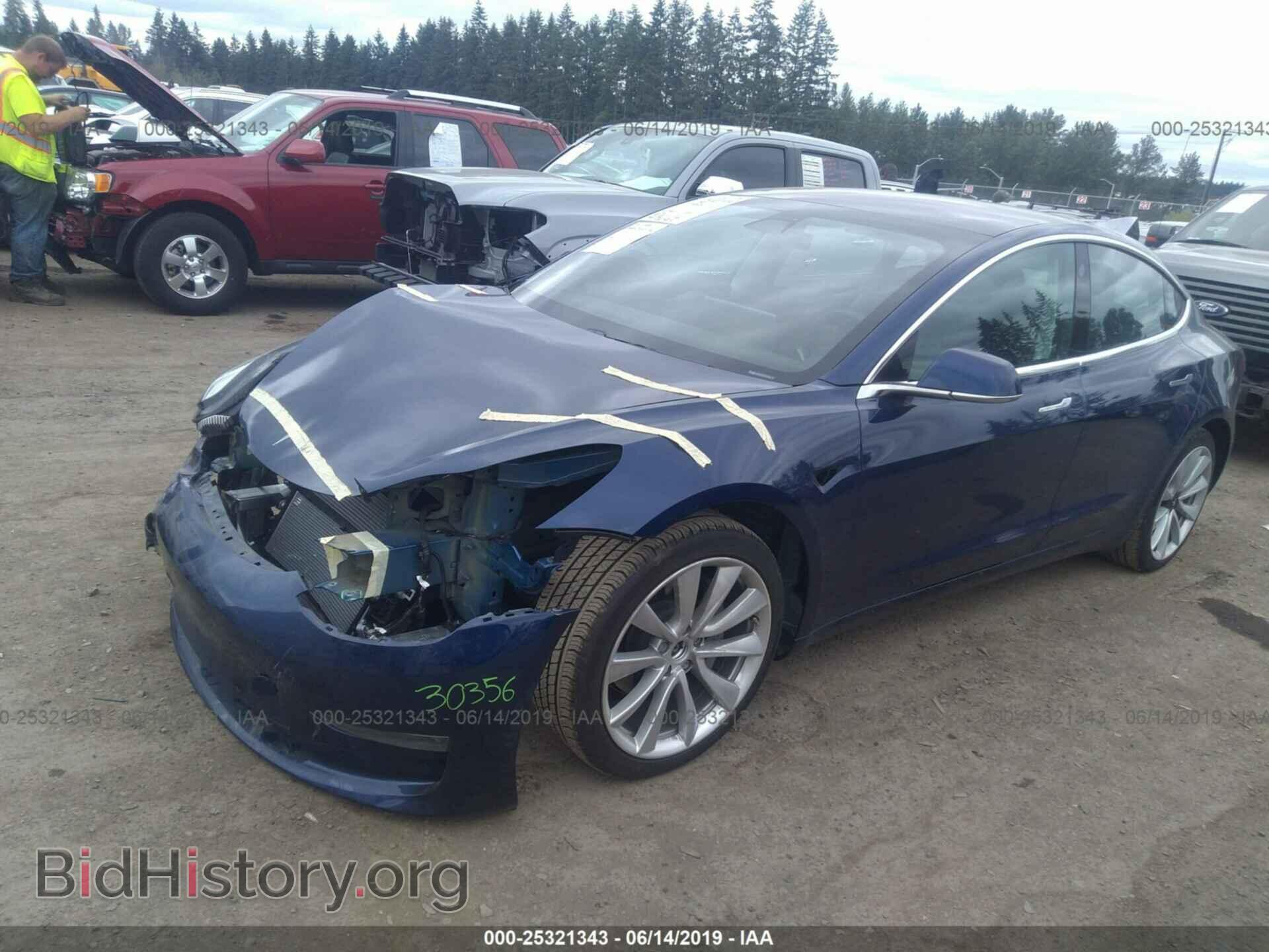 2018 TESLA MODEL 3 - VIN: 5YJ3E1EB2JF133876 - Photo 2