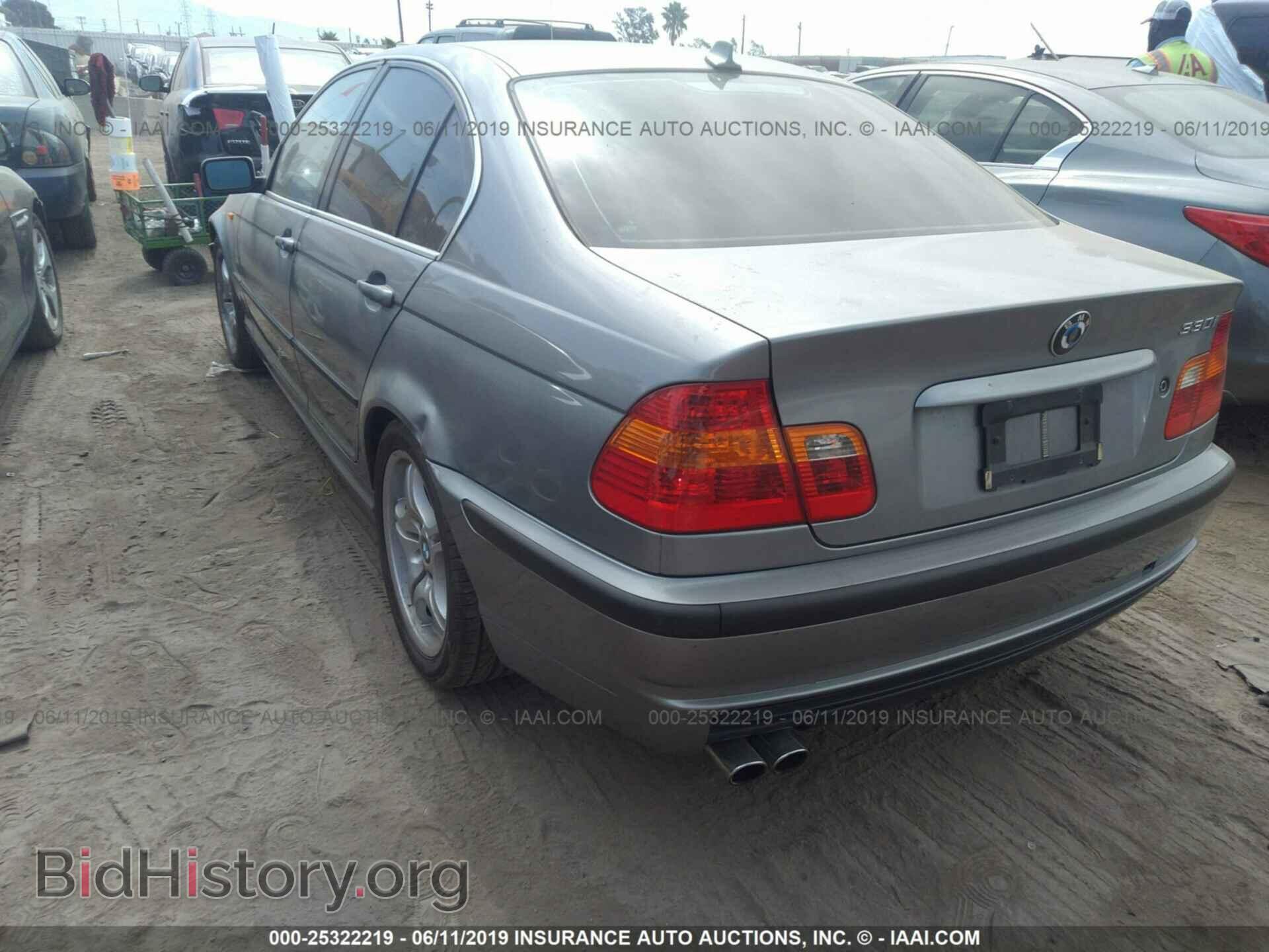 2005 BMW 330 - VIN: WBAEV53445KM42811 - Фото 3