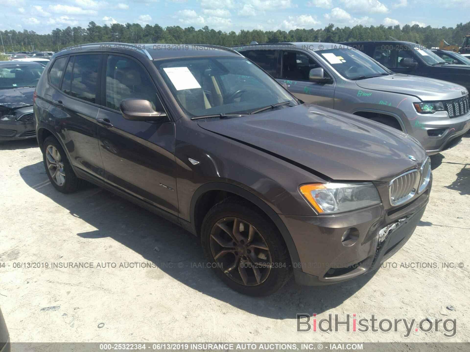 Photo 5UXWX7C51BL731381 - BMW X3 2011