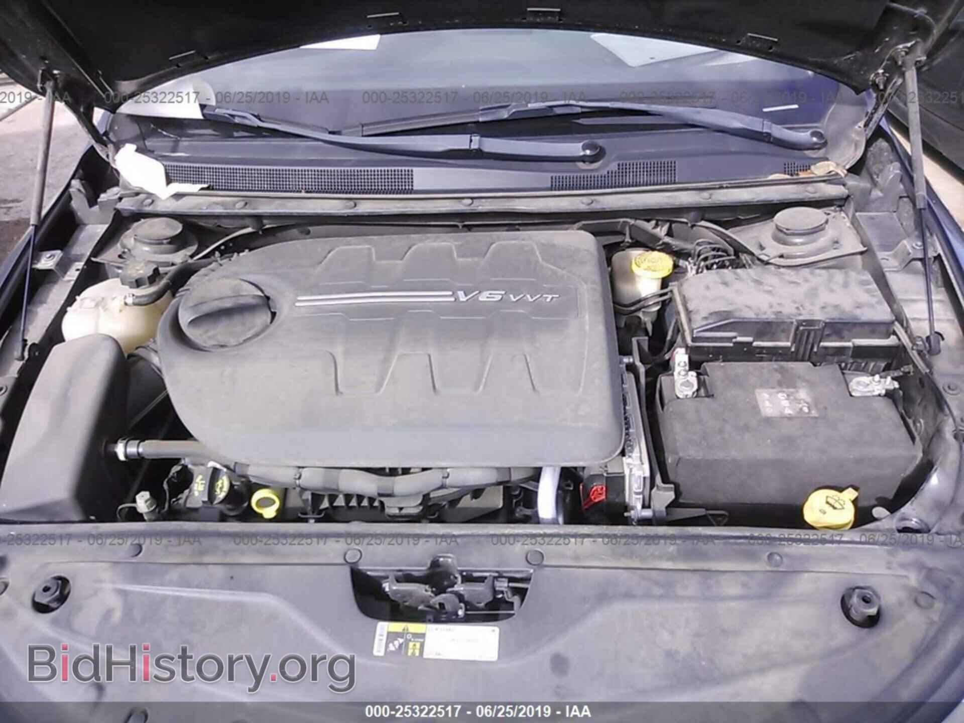 2016 CHRYSLER 200 - VIN: 1C3CCCAG5GN104860 - Фото 10