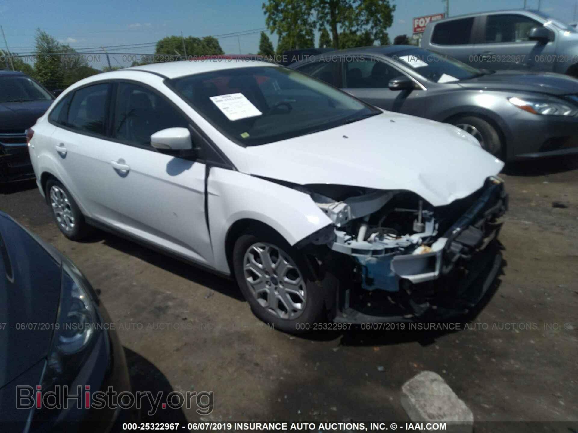 Photo 1FAHP3F29CL354519 - FORD FOCUS 2012