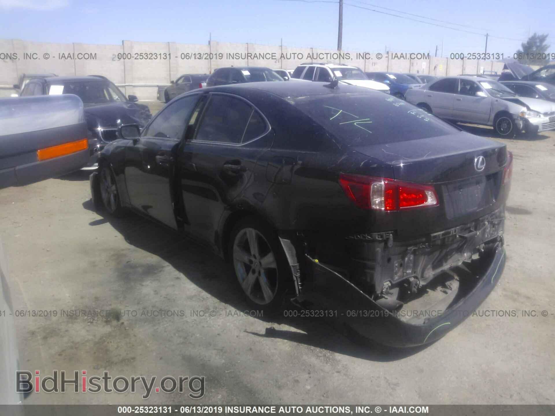 2011 LEXUS IS - VIN: JTHBF5C24B2101338 - Фото 3