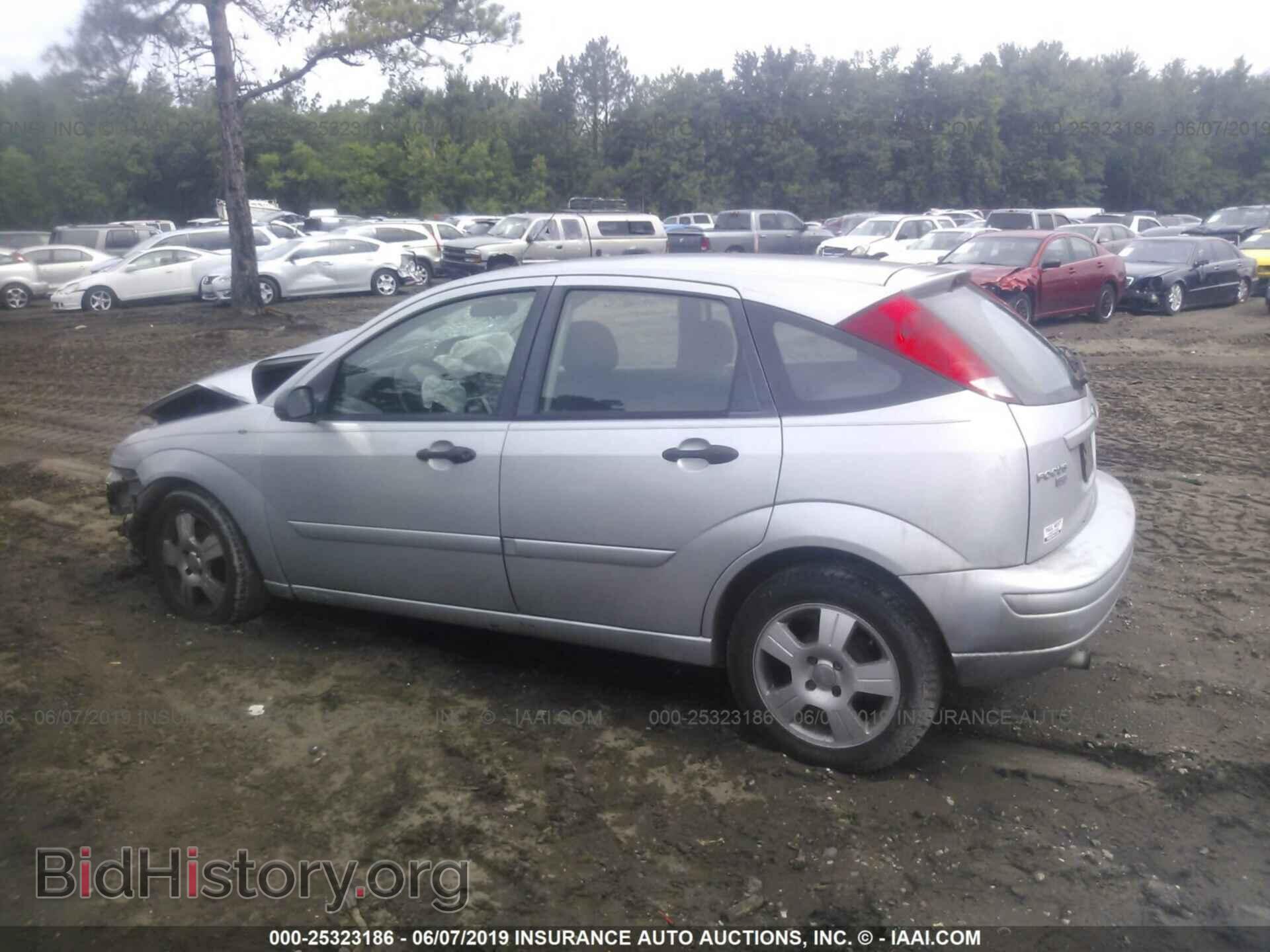2005 FORD FOCUS - VIN: 3FAFP37N55R123363 - Фото 3