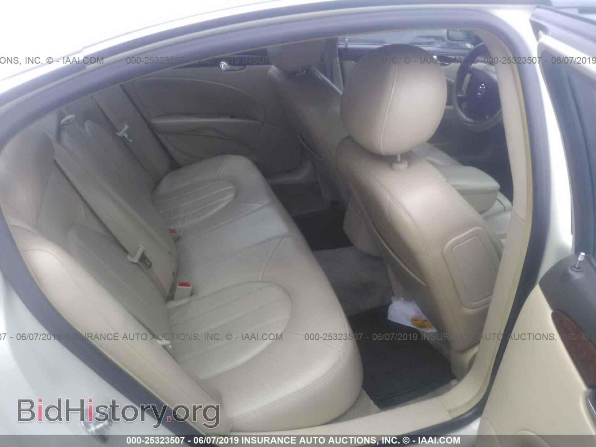2011 BUICK LUCERNE - VIN: 1G4HC5EM0BU113151 - Фото 8