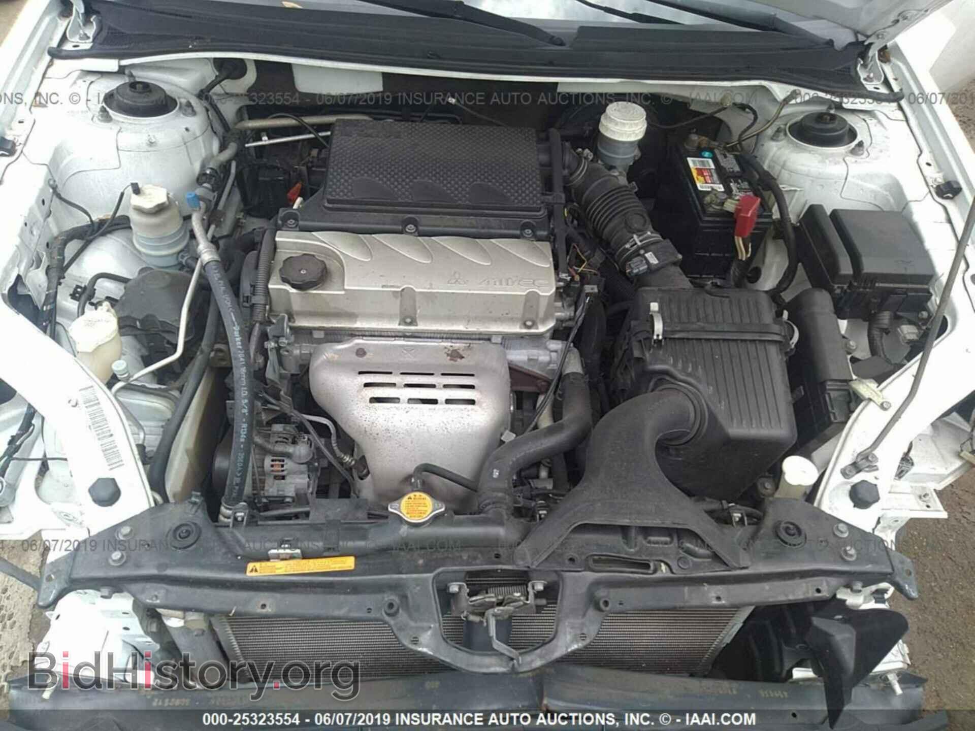 2011 MITSUBISHI GALANT - VIN: 4A32B2FF1BE023560 - Фото 10