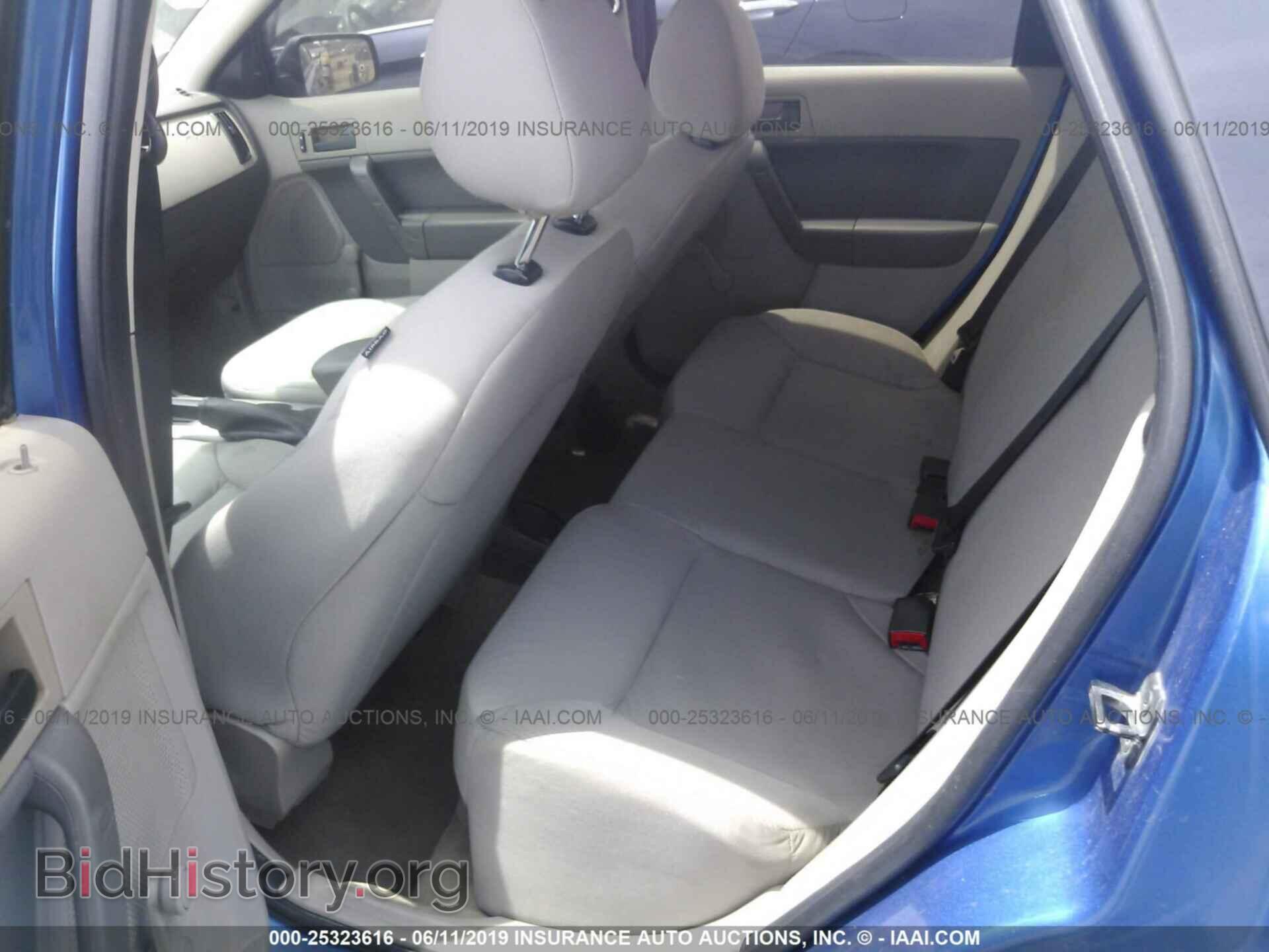 2011 FORD FOCUS - VIN: 1FAHP3EN8BW132885 - Фото 8