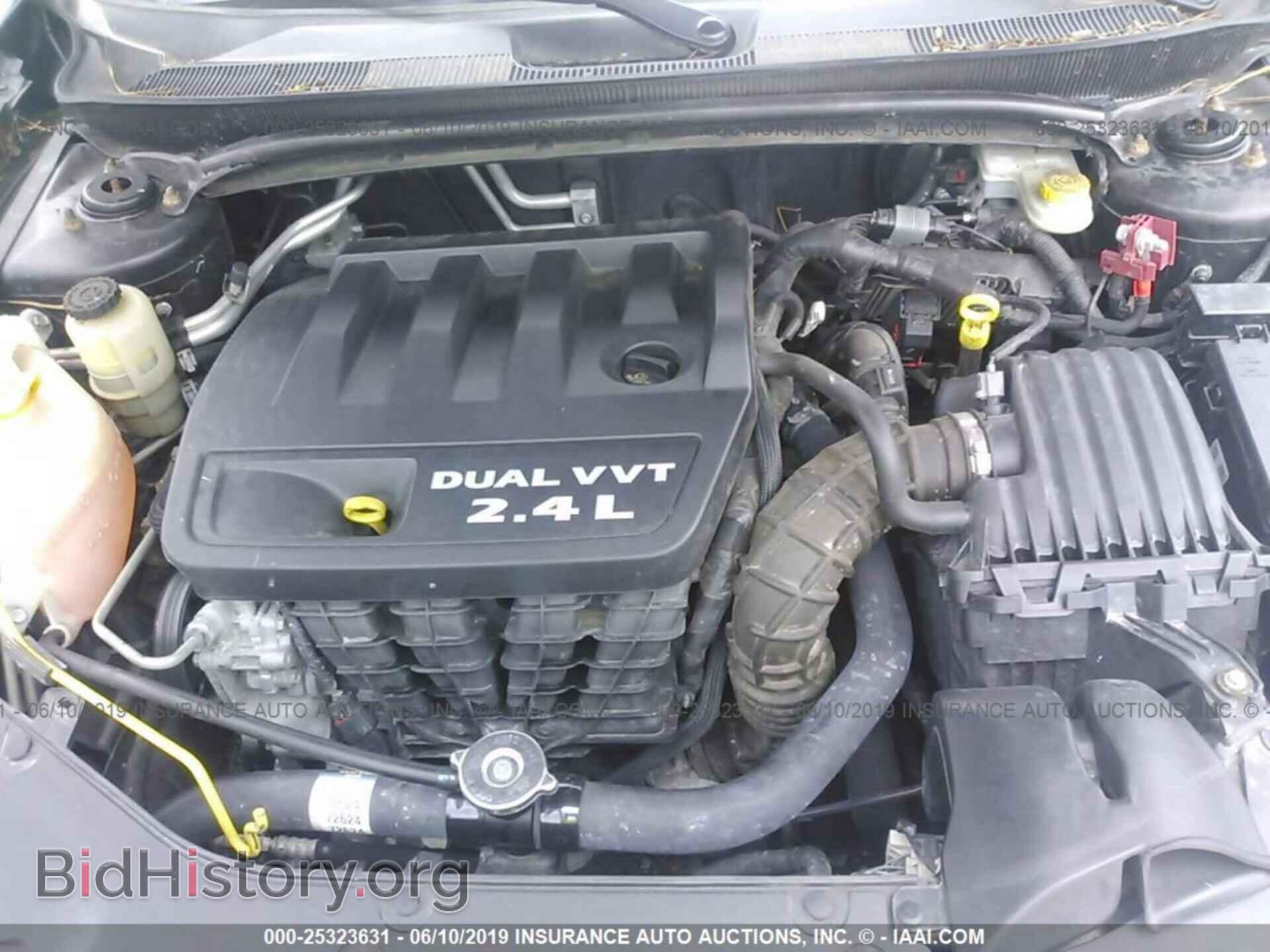 2013 CHRYSLER 200 - VIN: 1C3CCBAB2DN705301 - Photo 10